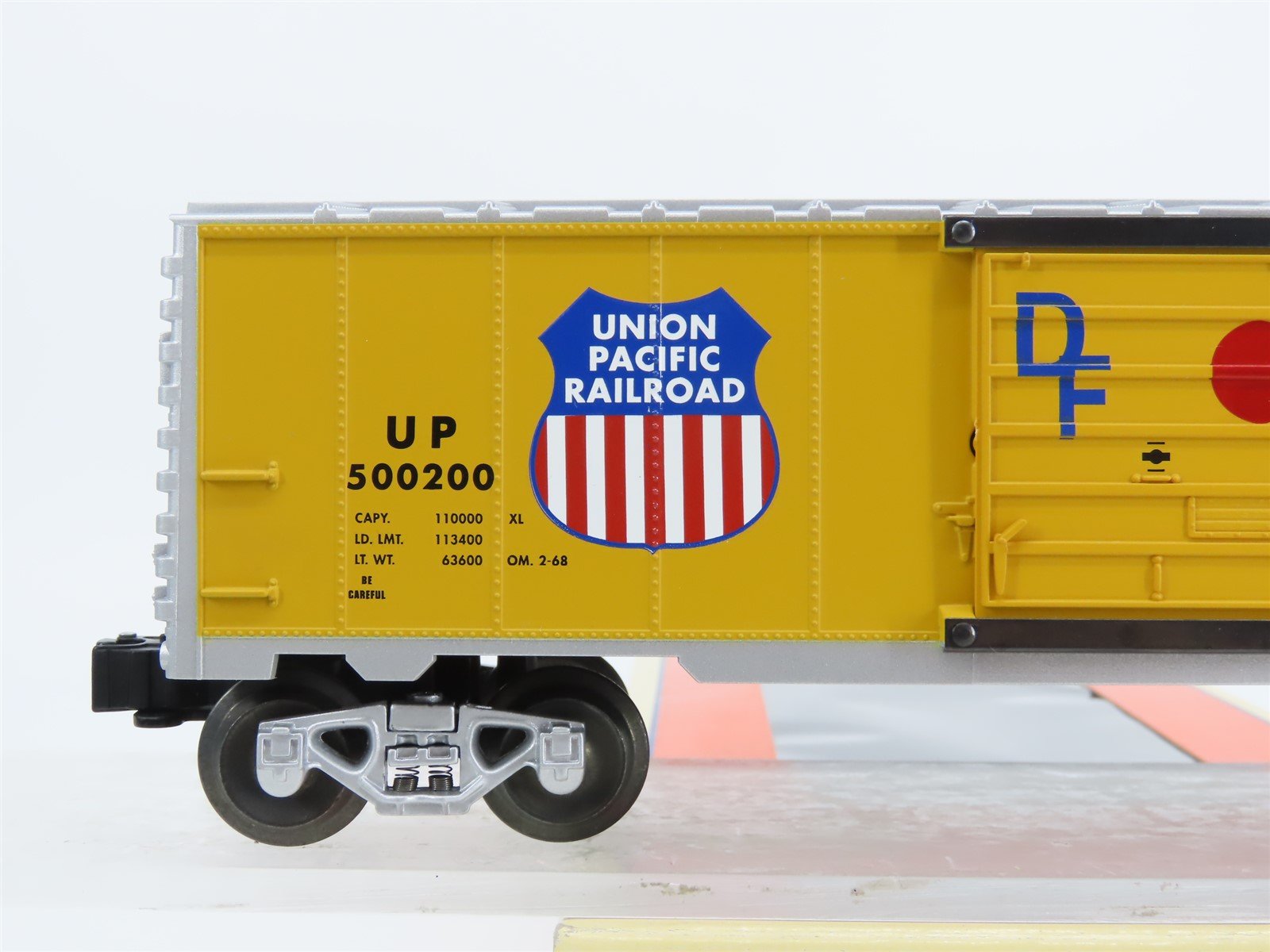 O Gauge 3-Rail Lionel 6-39209 UP Automated Rail Way 6565 Box Car #500200