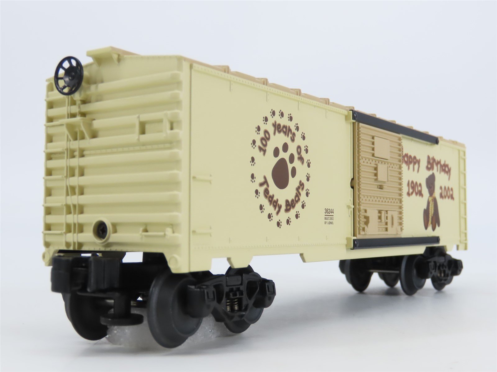 O Gauge 3-Rail Lionel 6-36244 Teddy Bear Centennial Birthday Box Car 1902-2002