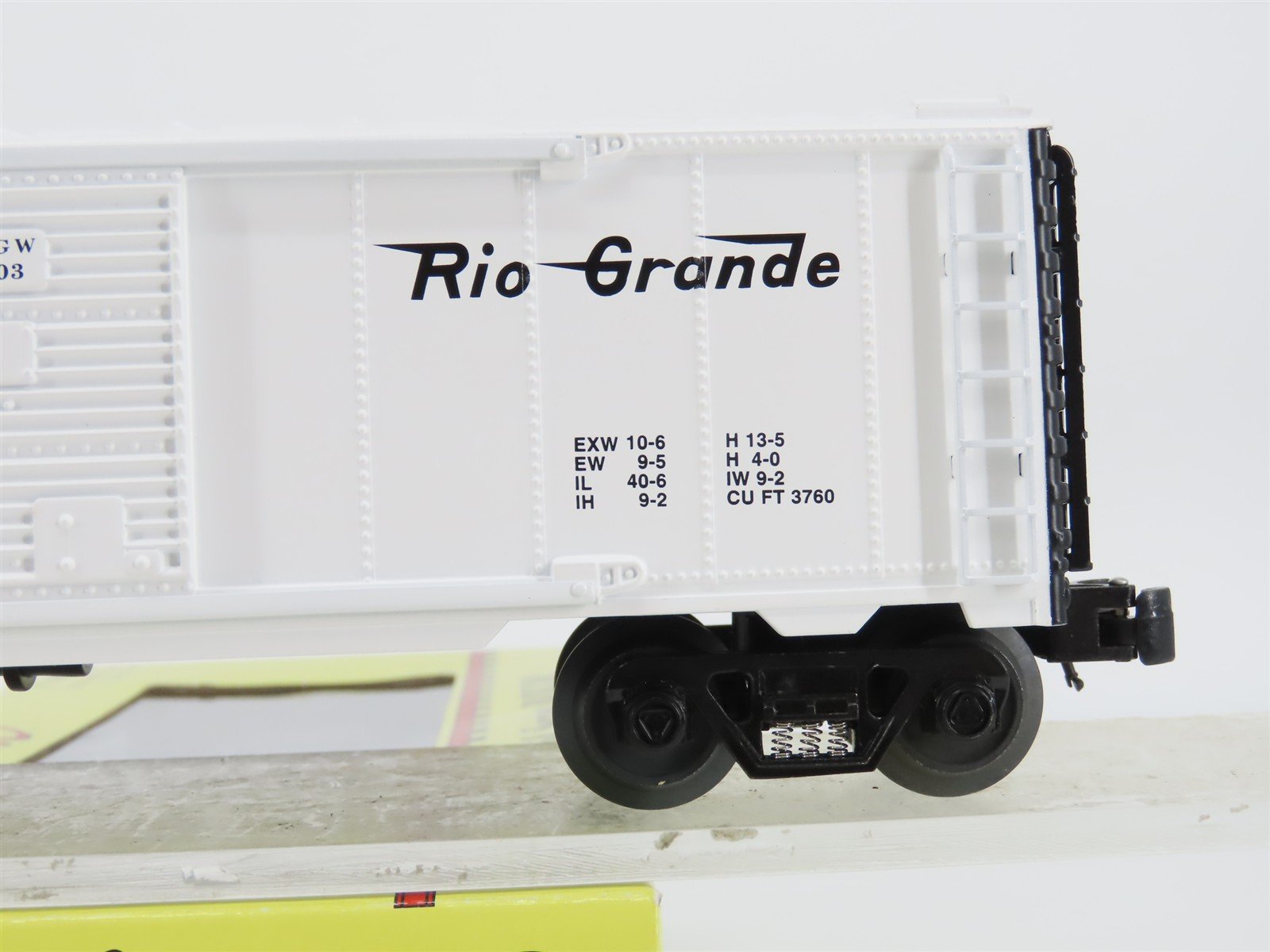 O Gauge 3-Rail Aristocraft 96444B D&RGW Cookie Box Box Car w/Brakeman #647703