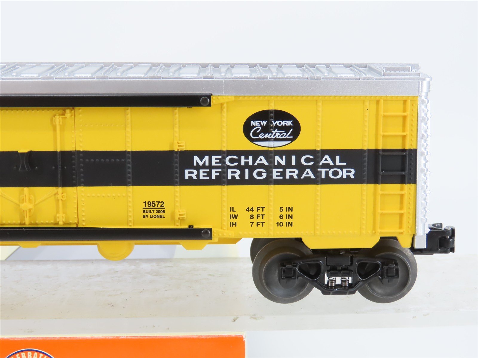 O Gauge 3-Rail Lionel Archive Collection 6-19572 NYMX NYC Mechanical Reefer 6672