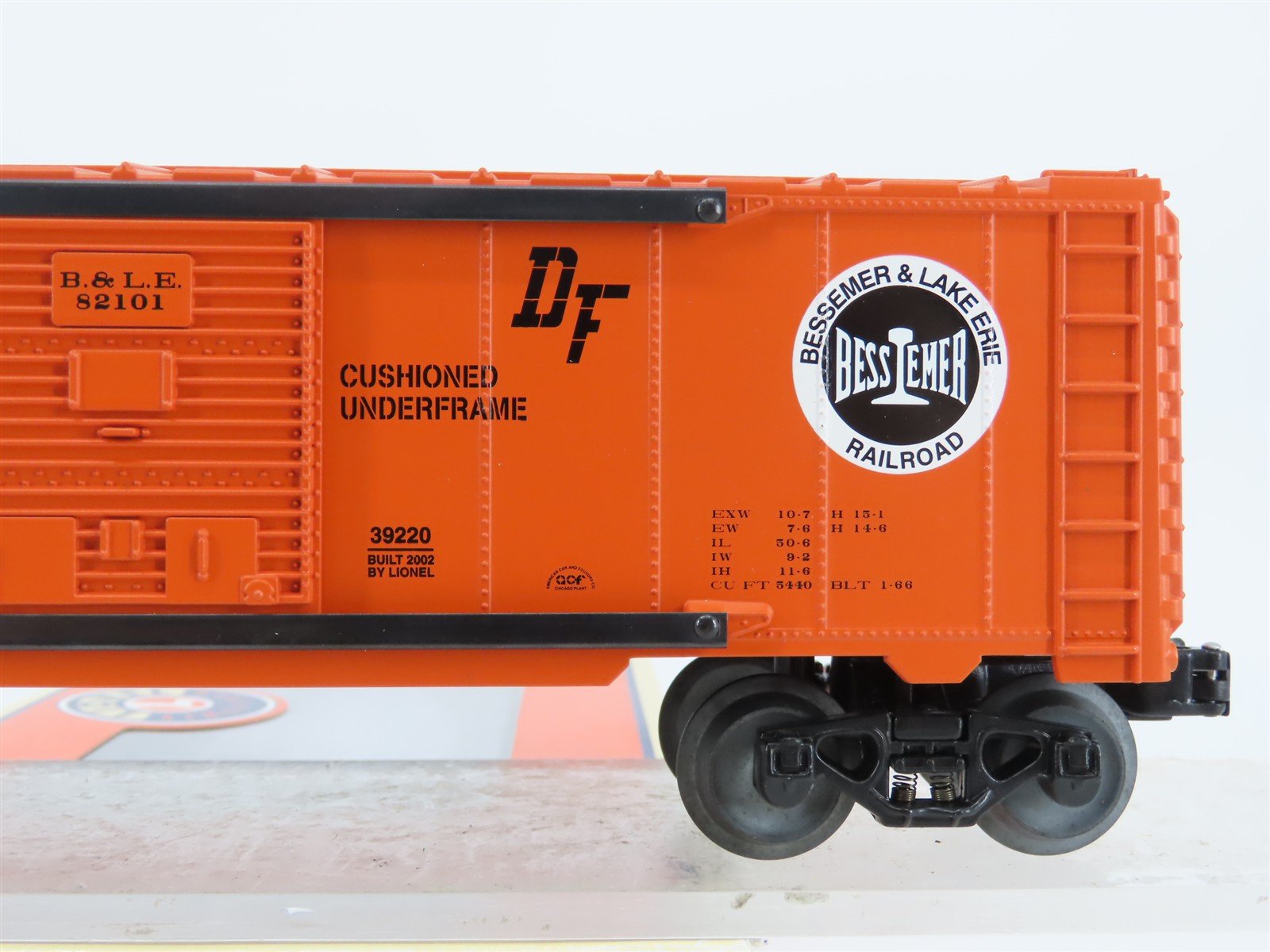 O Gauge 3-Rail Lionel 6-39220 B&LE Bessemer & Lake Erie Box Car #82101