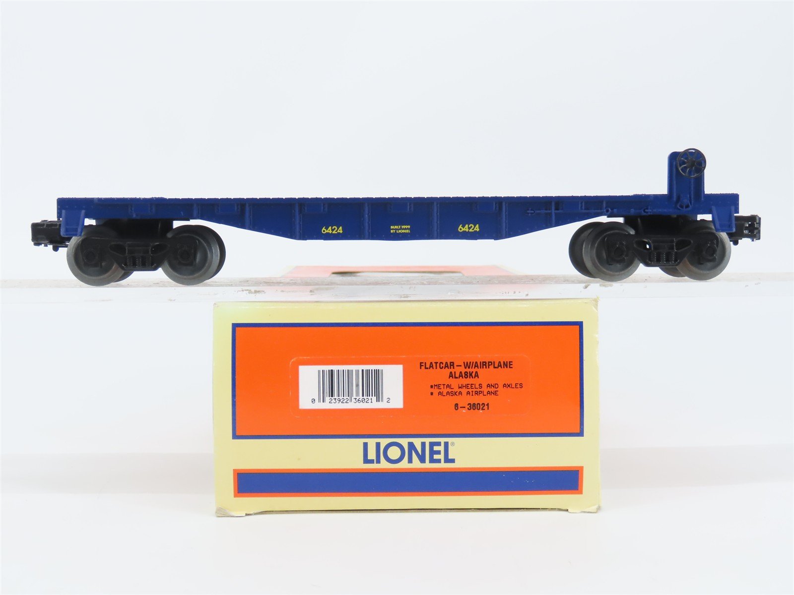 O Gauge 3-Rail Lionel 6-36021 Flatcar #6424 w/Alaska Airlines Airplane