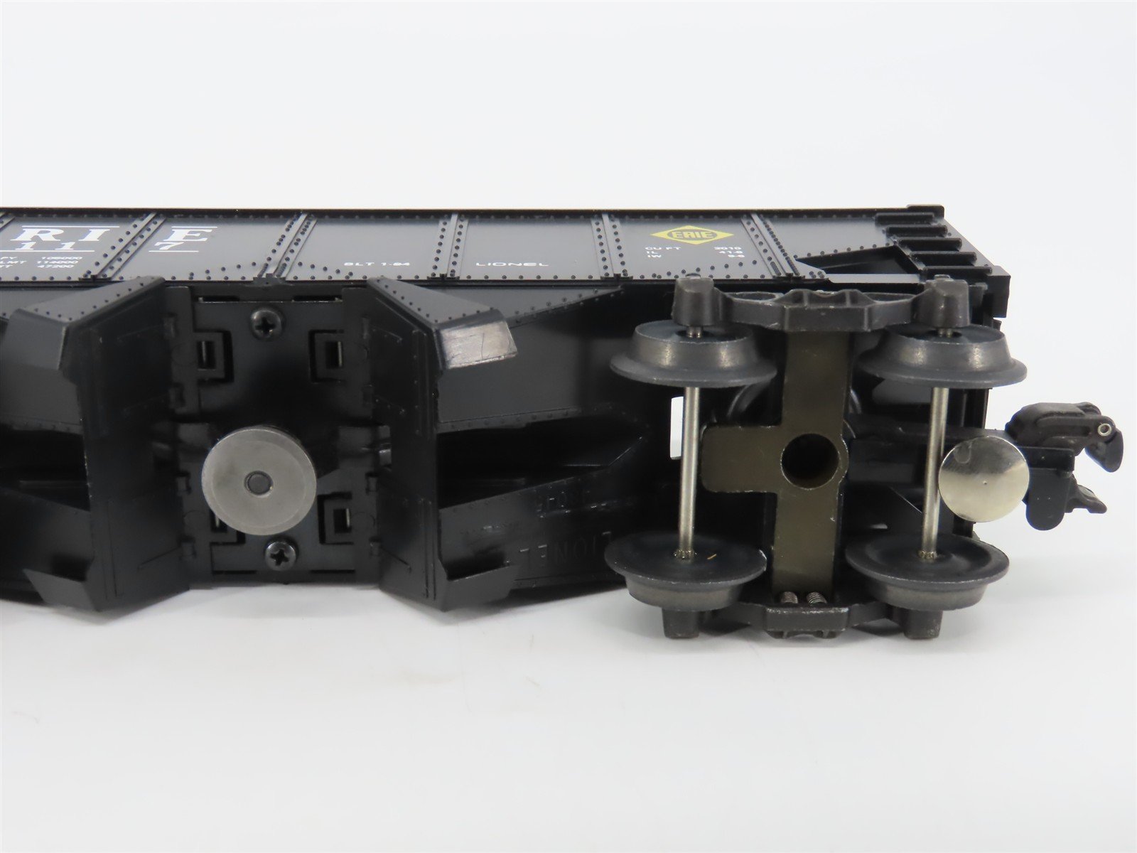 O Gauge 3-Rail Lionel 6-6117 Erie Operating Hopper #6-6117