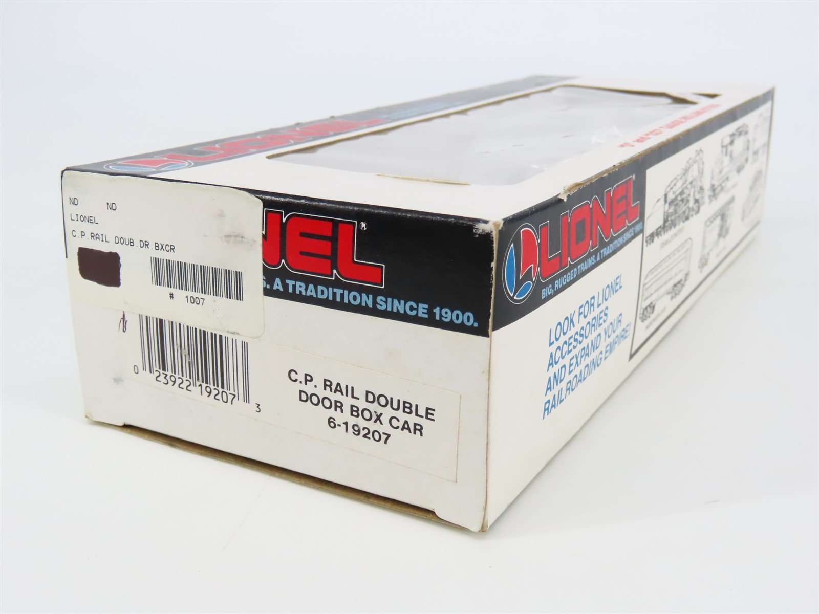 O Gauge 3-Rail Lionel 6-19207 CP Rail Double Door Box Car #19207