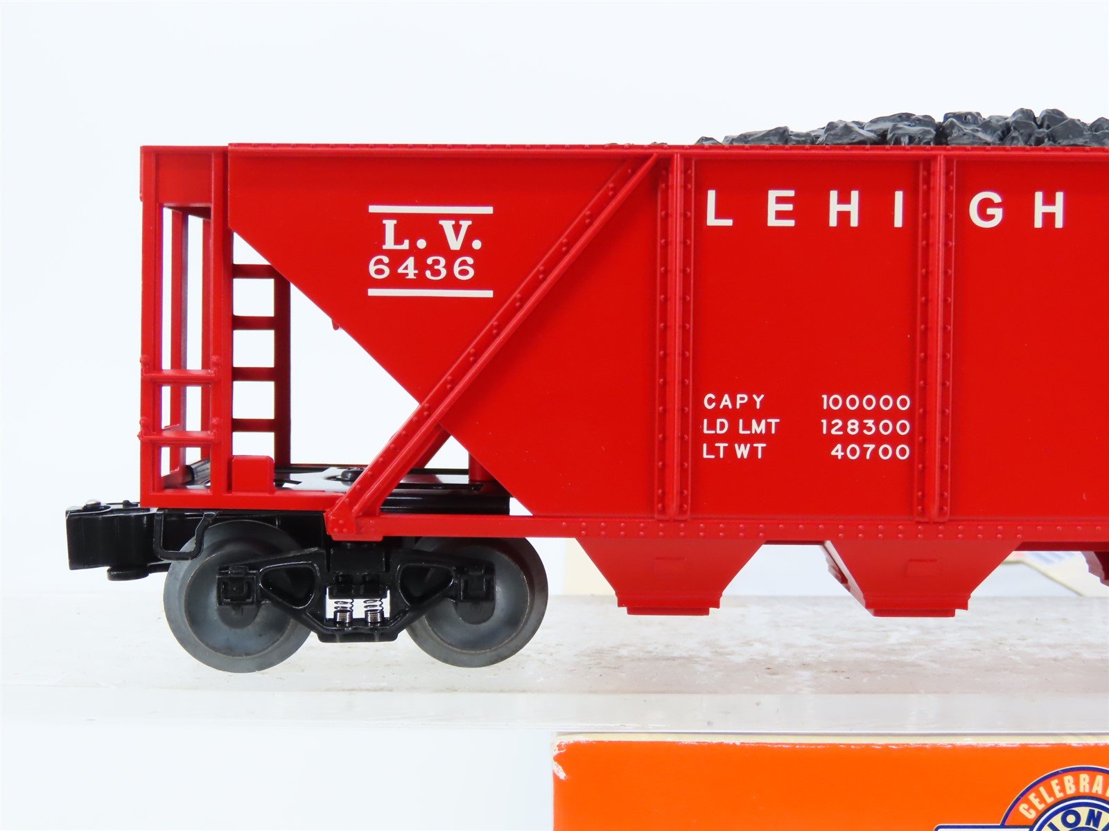 O Gauge 3-Rail Lionel 6-19351 LV Lehigh Valley 4-Bay Hopper #6436 w/ Coal Load
