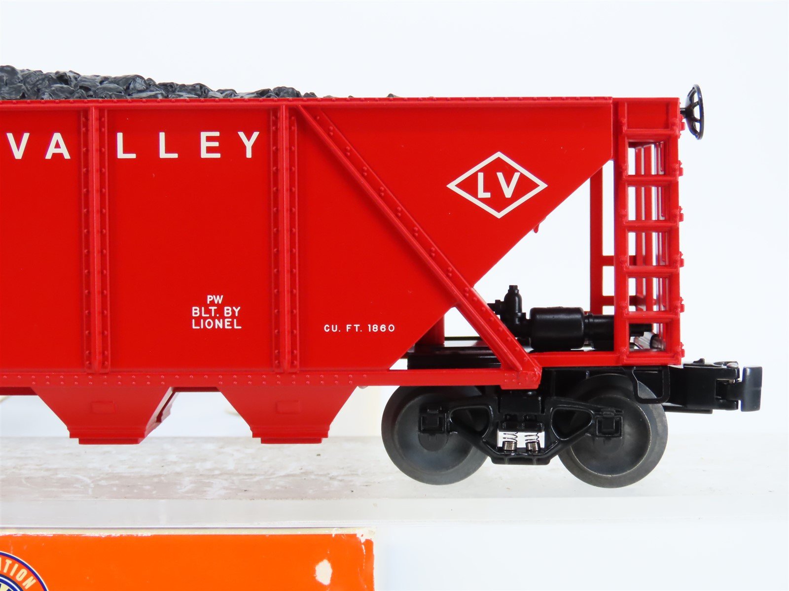 O Gauge 3-Rail Lionel 6-19351 LV Lehigh Valley 4-Bay Hopper #6436 w/ Coal Load