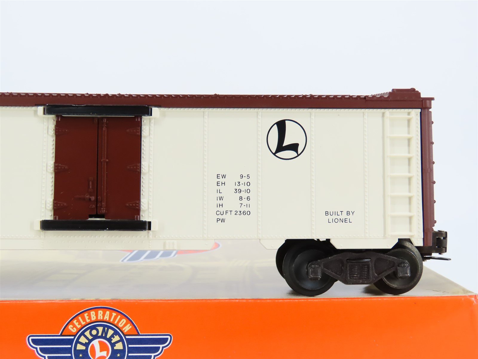 O Gauge 3-Rail Lionel Postwar 6-19554 Operating Milk Car #36621 w/ Platform