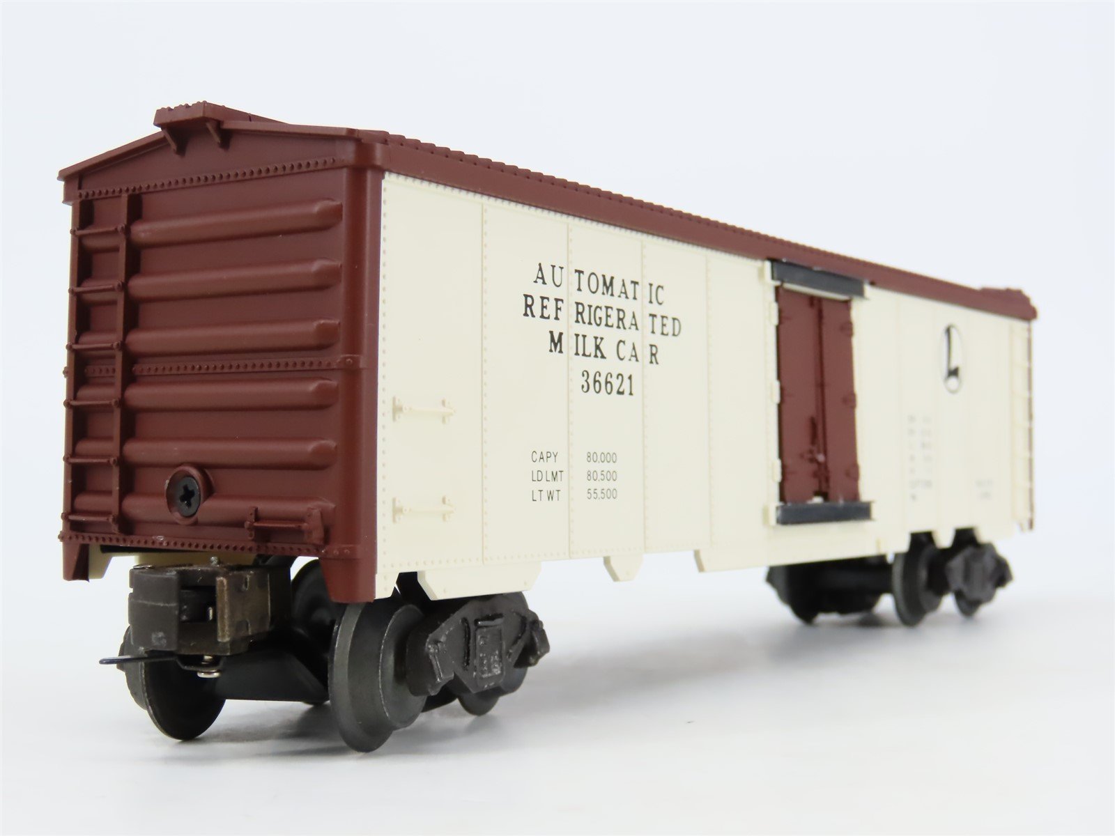 O Gauge 3-Rail Lionel Postwar 6-19554 Operating Milk Car #36621 w/ Platform