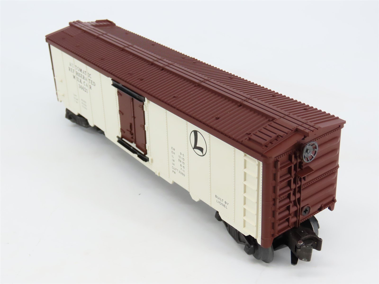 O Gauge 3-Rail Lionel Postwar 6-19554 Operating Milk Car #36621 w/ Platform