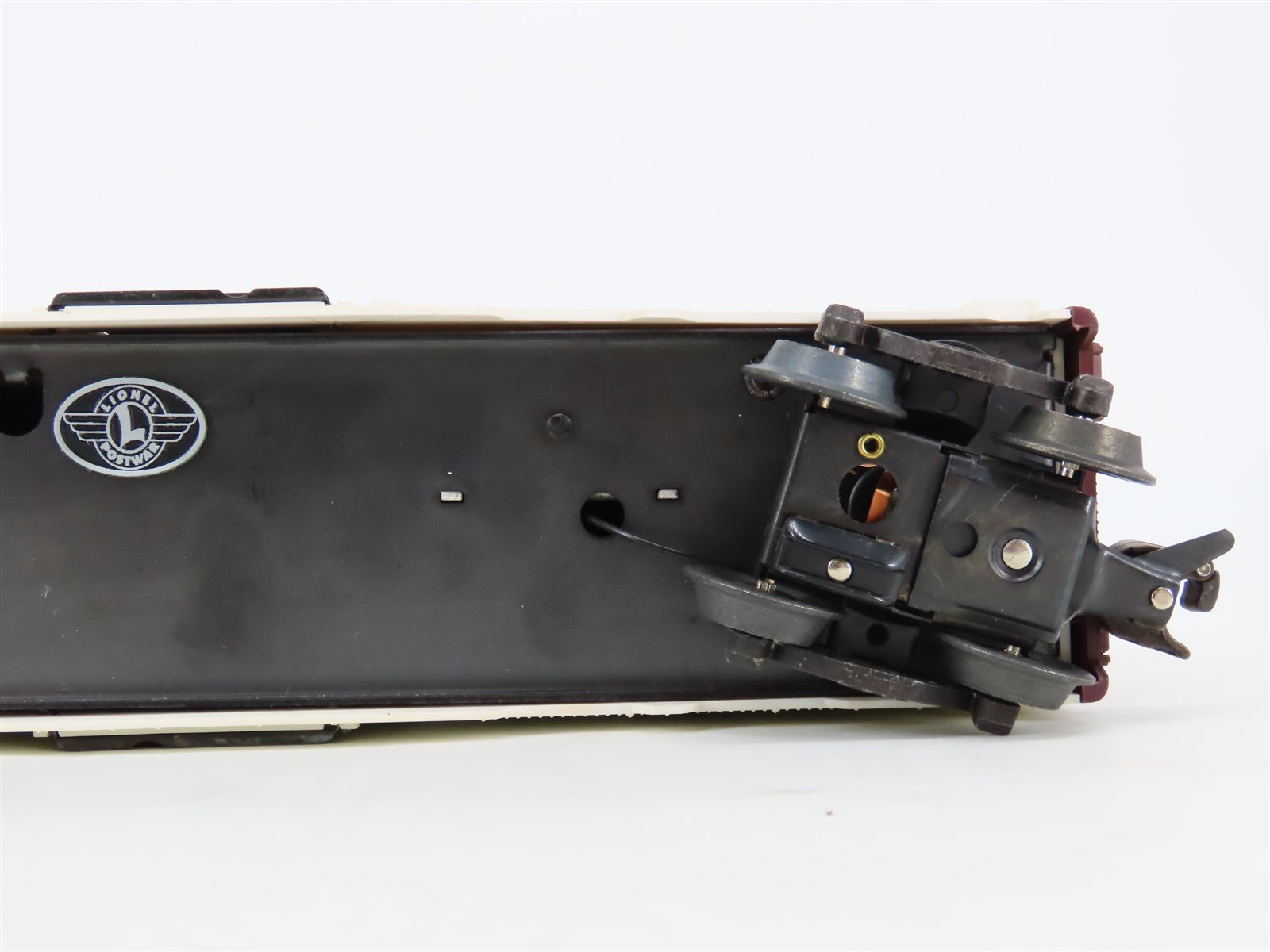 O Gauge 3-Rail Lionel Postwar 6-19554 Operating Milk Car #36621 w/ Platform