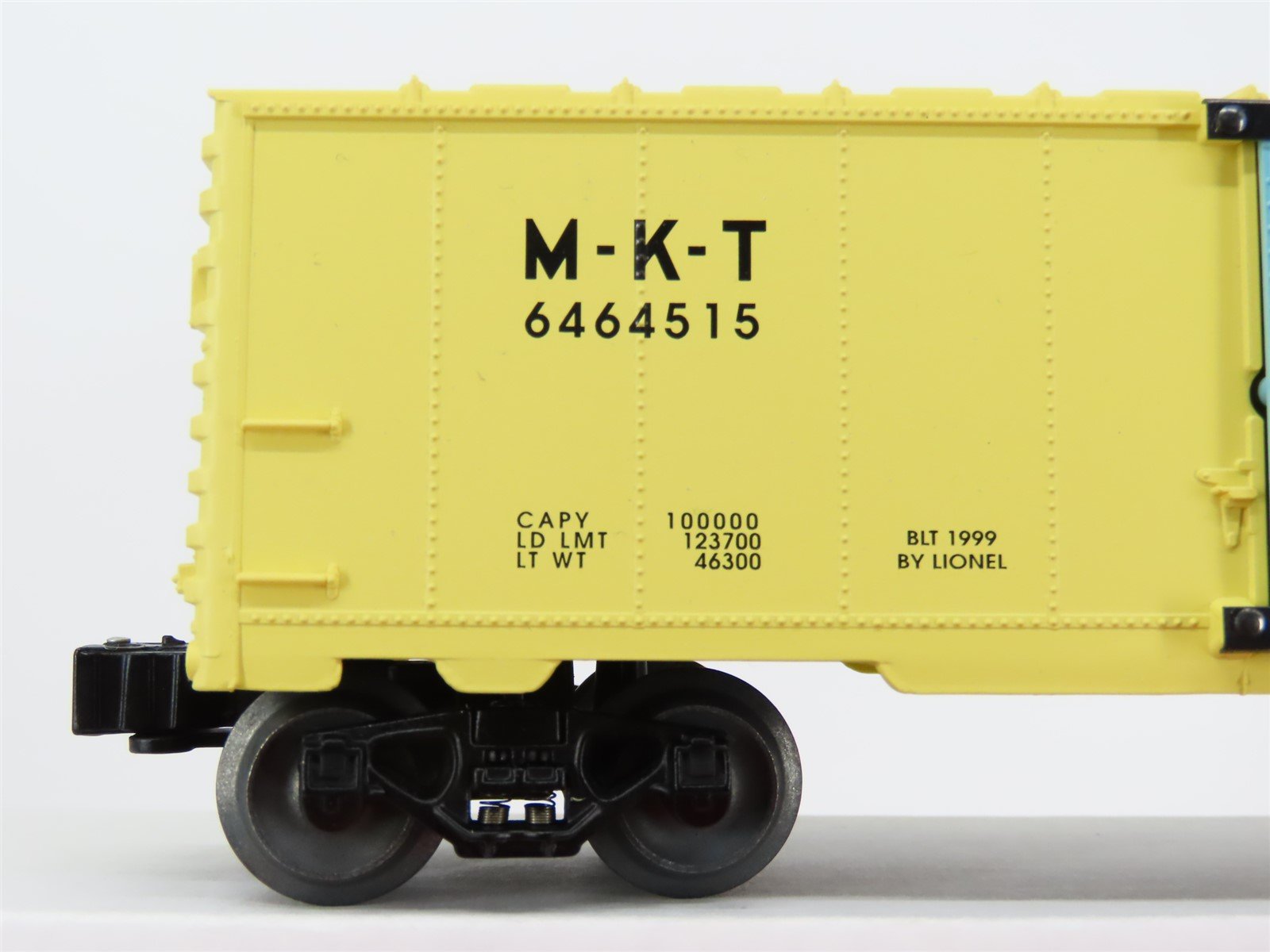 O Gauge 3-Rail Lionel 6-29267 M&StL/NYC/MKT 6464 Series VIII Box Car 3-Pack