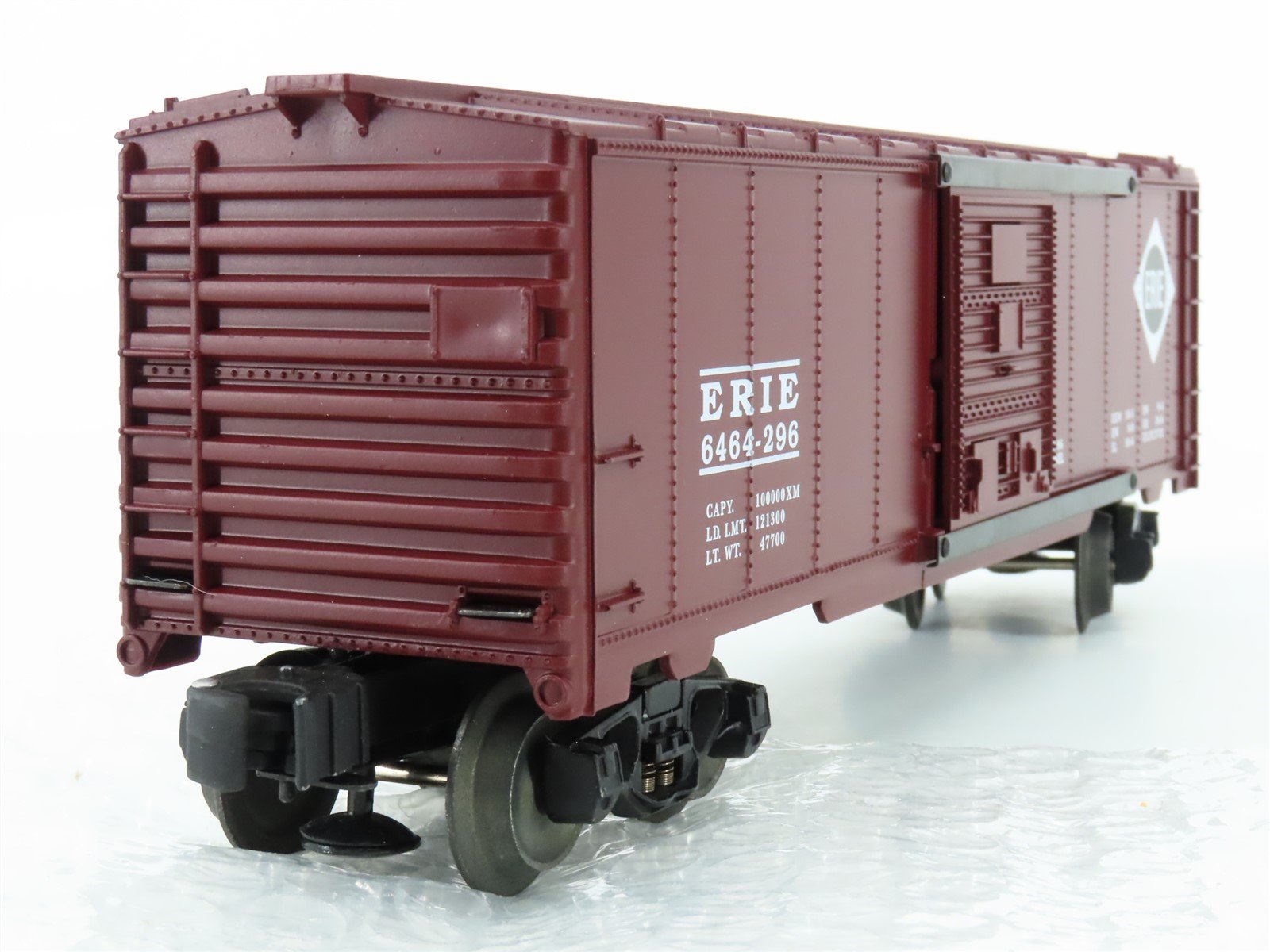 O Gauge 3-Rail Lionel 6-19283 ERIE Railroad Single Door Box Car #6464-296