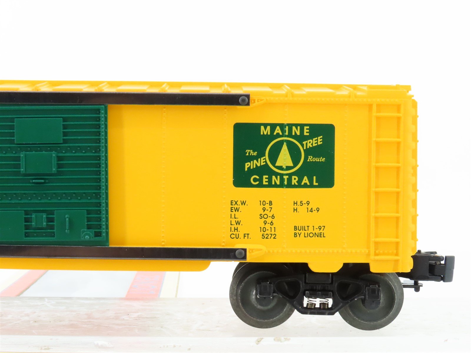 O Gauge 3-Rail Lionel 6-29203 MEC Pine Tree Route Box Car #6464-597