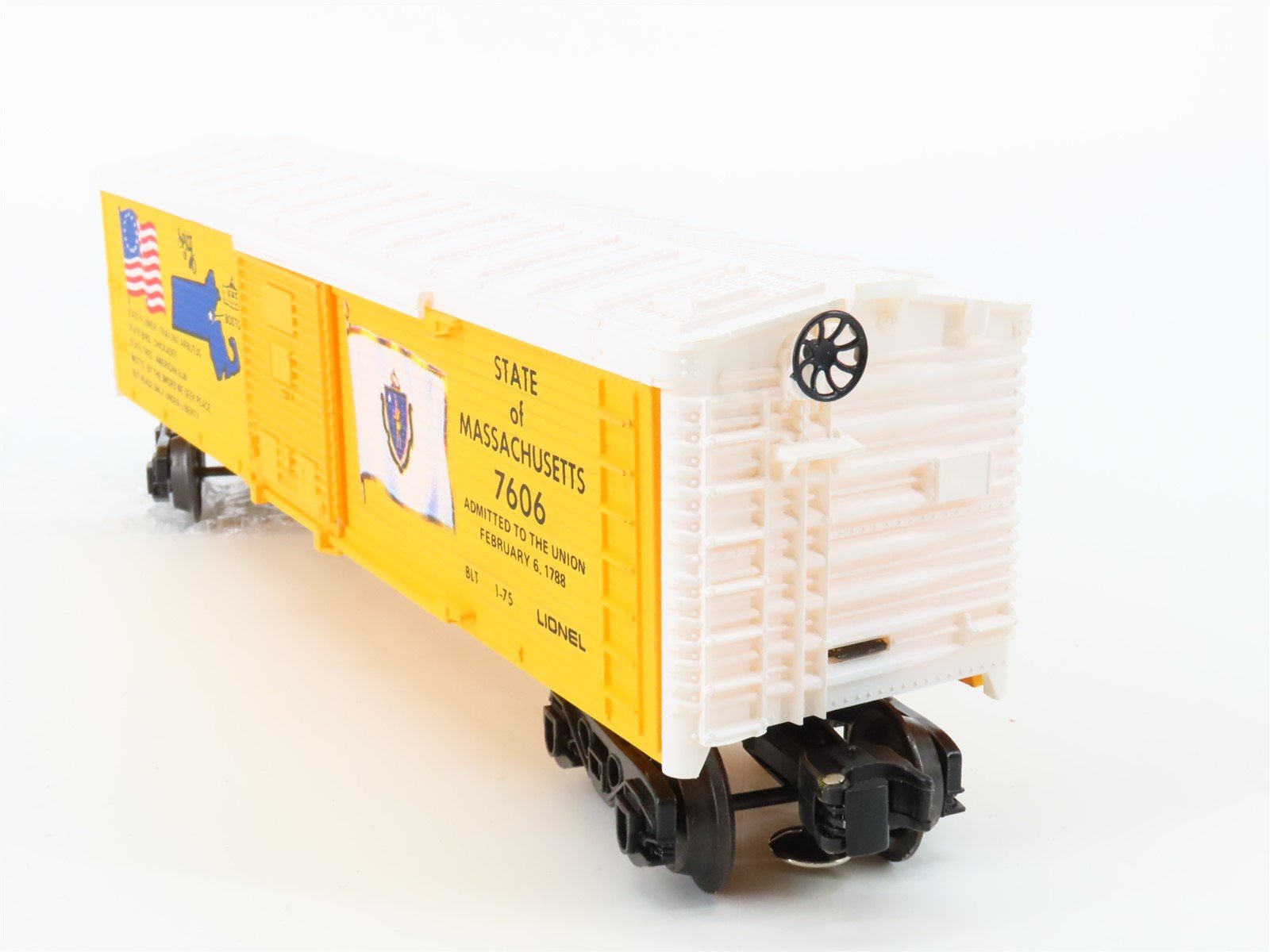 O Gauge 3-Rail Lionel 6-7606 State of Massachusetts Single Door Box Car #7606