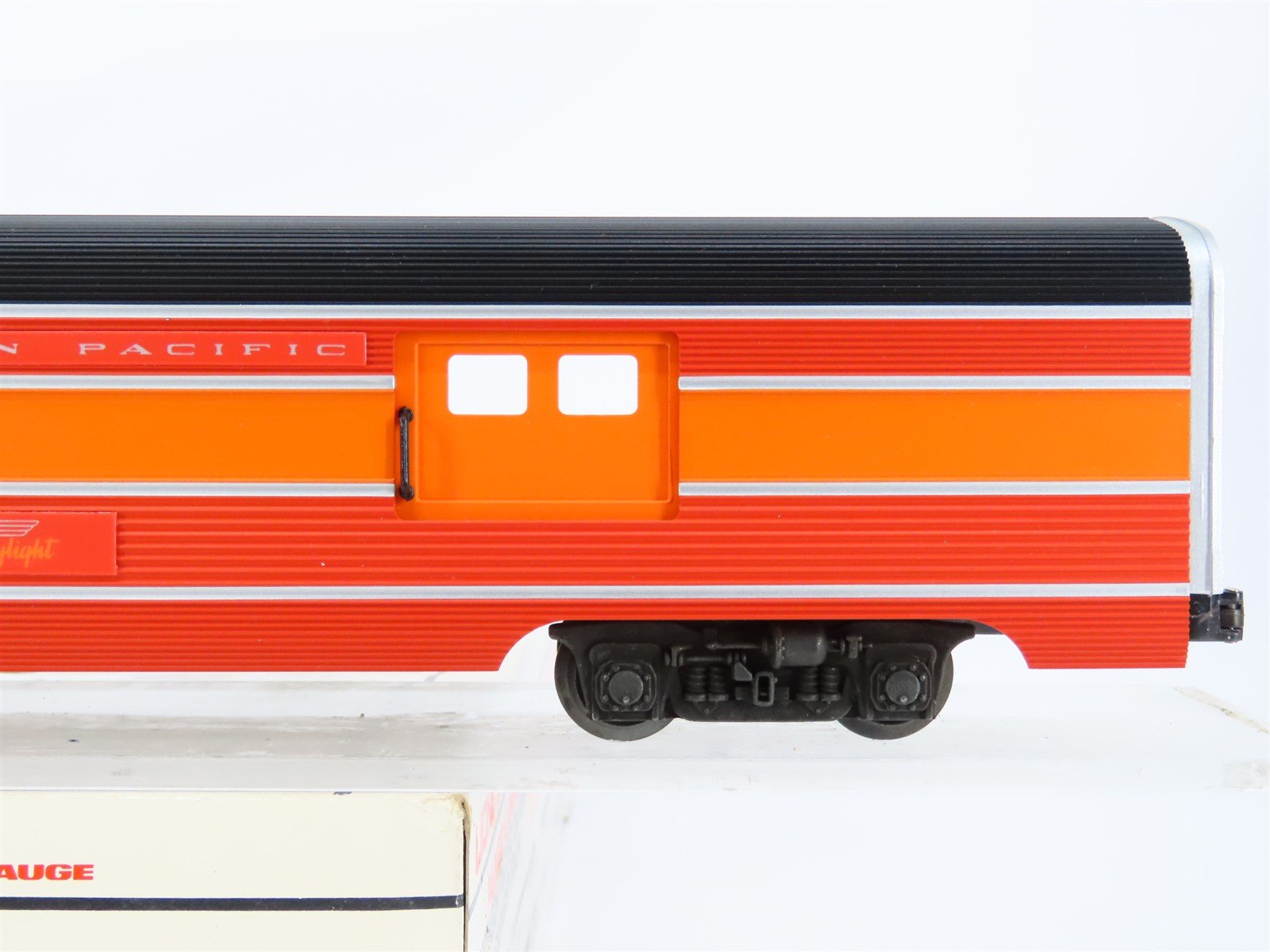 O Gauge 3-Rail Lionel 6-9589 SP Southern Pacific Daylight Baggage Passenger Car