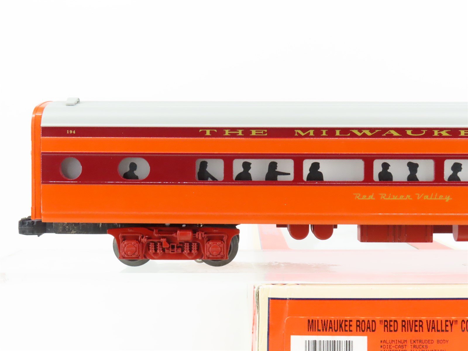O Gauge 3-Rail Lionel 6-19185 MILW Hiawatha Coach Passenger 