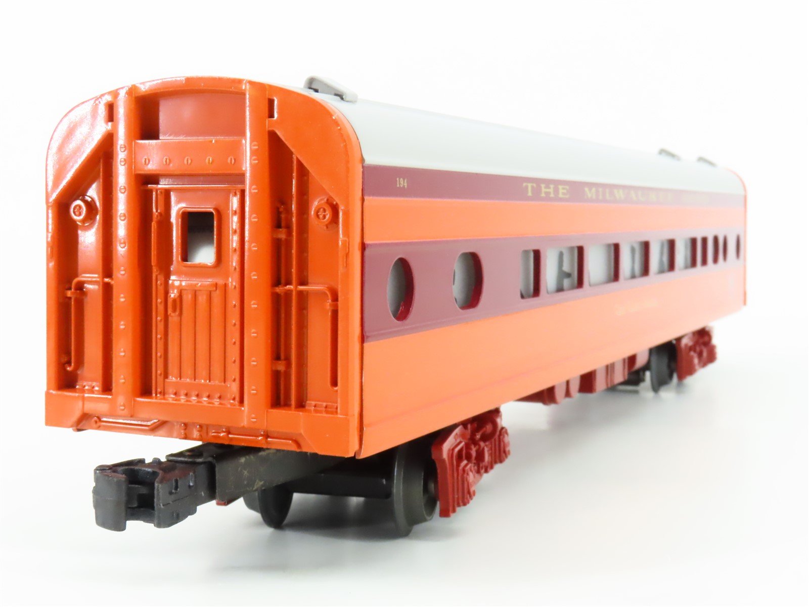 O Gauge 3-Rail Lionel 6-19185 MILW Hiawatha Coach Passenger 