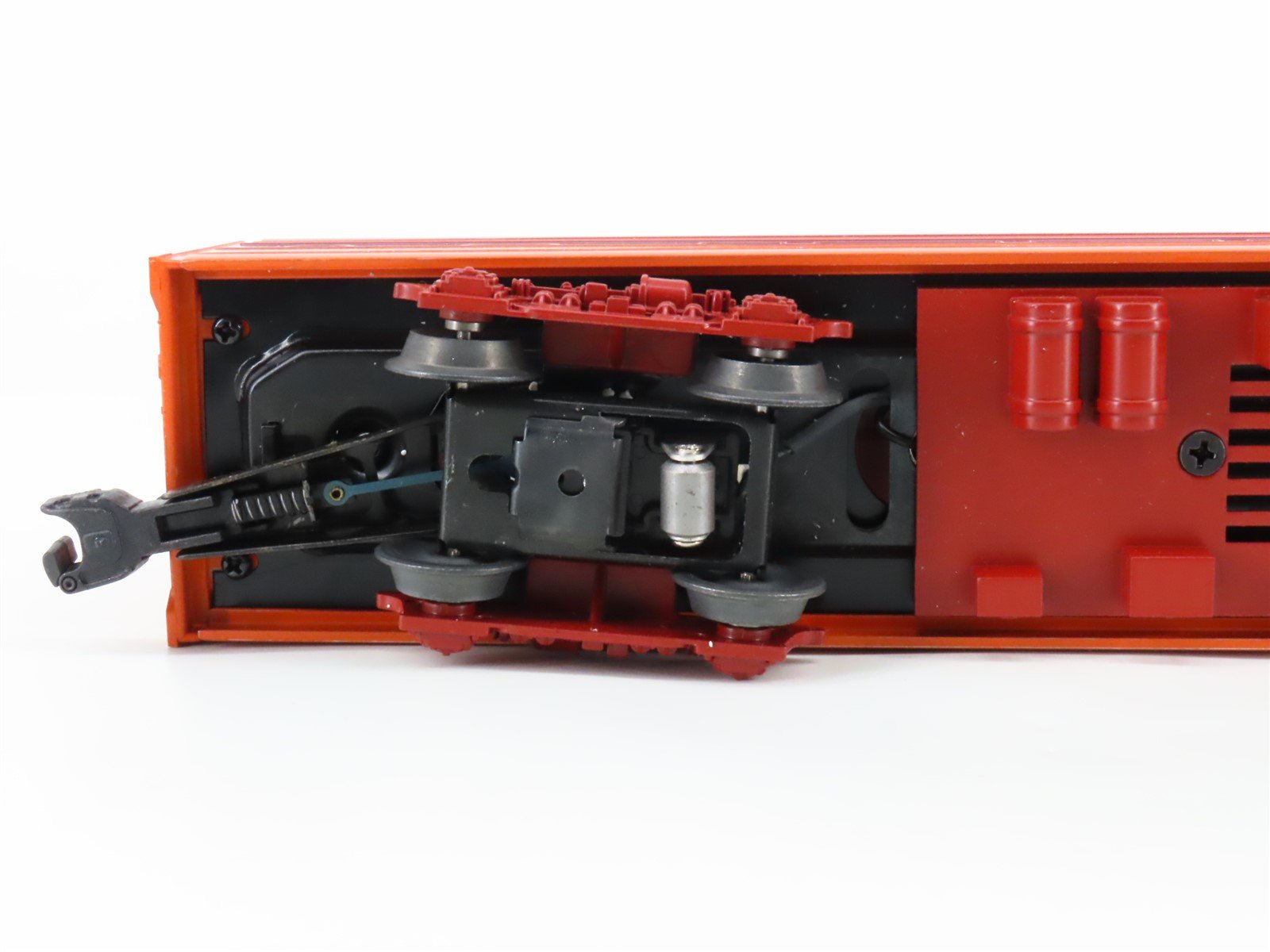 O Gauge 3-Rail Lionel 6-19185 MILW Hiawatha Coach Passenger 