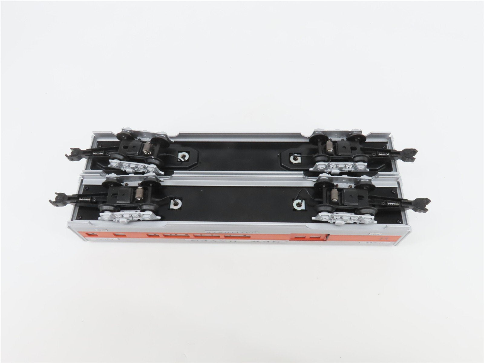 O Gauge 3-Rail Williams 43012 NH New Haven Combine/Diner Passenger 2-Car Set