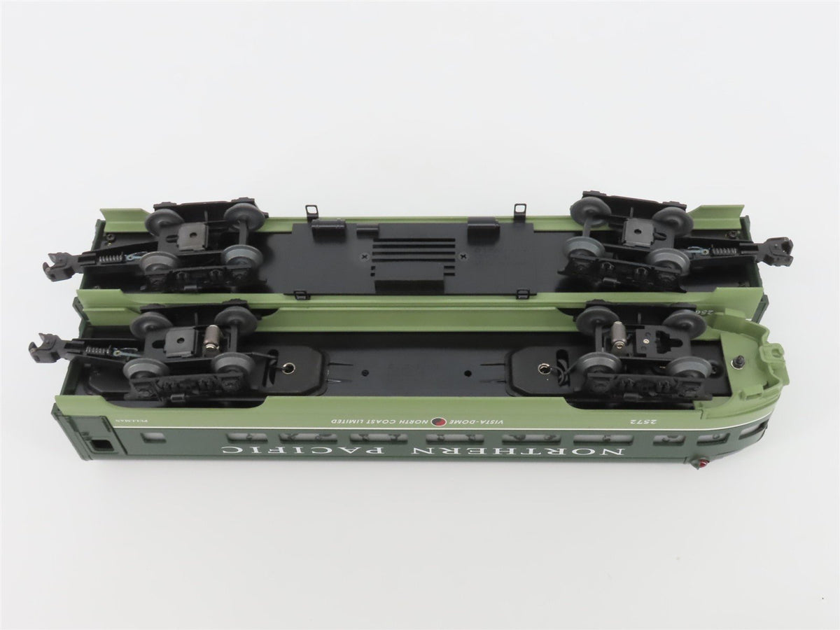 O Gauge 3-Rail Lionel NP Northern Pacific Railway Aluminum Passenger 2-Car Set
