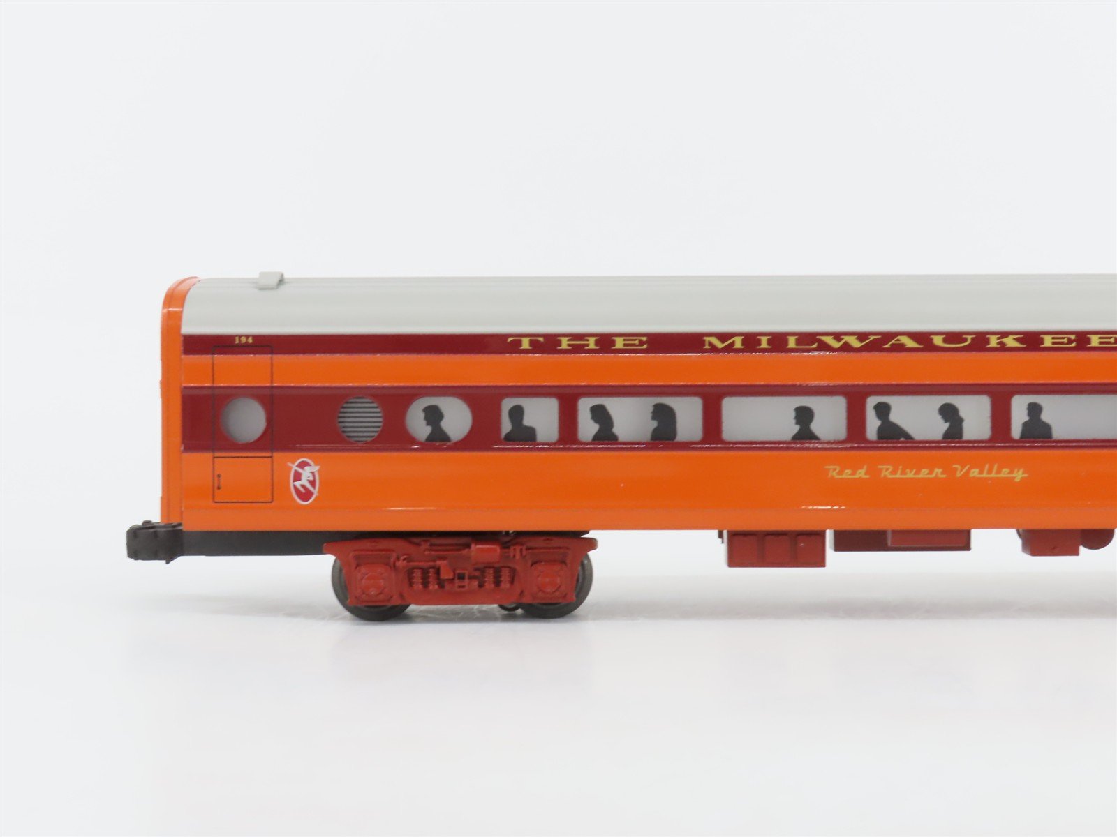 O Gauge 3-Rail Lionel 6-19185 MILW Hiawatha Coach Passenger Car #194
