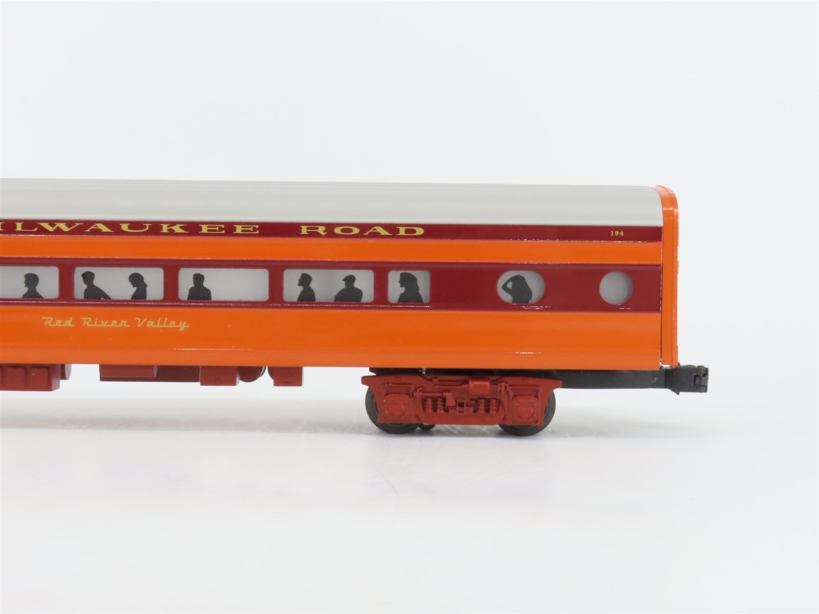 O Gauge 3-Rail Lionel 6-19185 MILW Hiawatha Coach Passenger Car #194