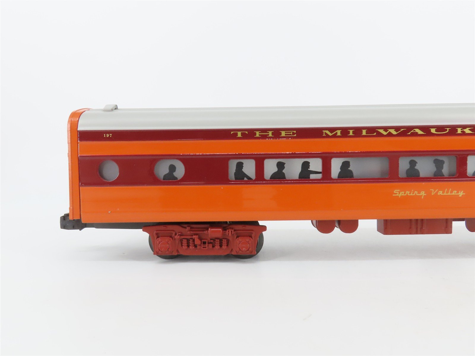 O Gauge 3-Rail Lionel 6-39105 MILW Hiawatha Coach Passenger #197 w/ Sound