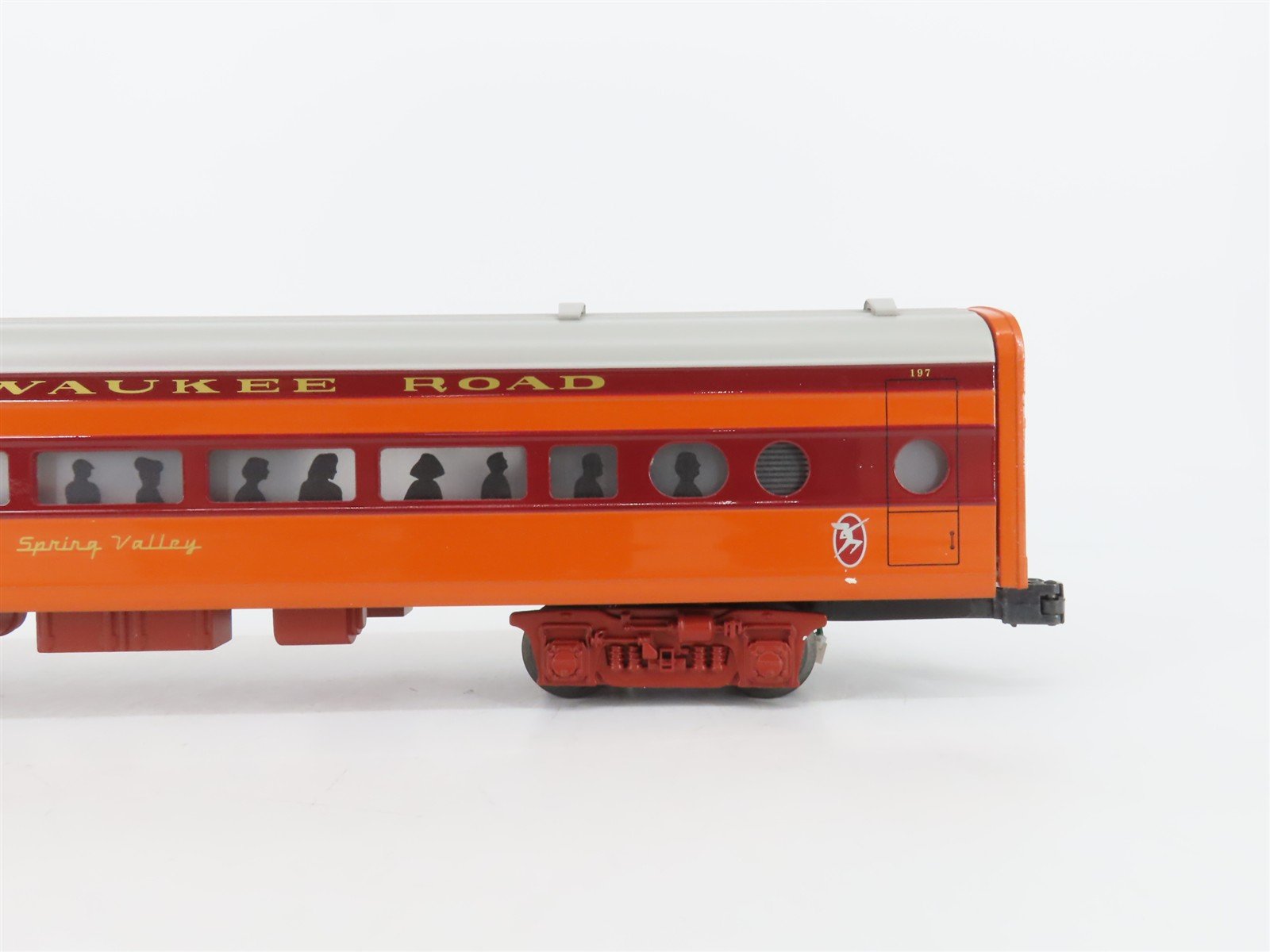 O Gauge 3-Rail Lionel 6-39105 MILW Hiawatha Coach Passenger #197 w/ Sound