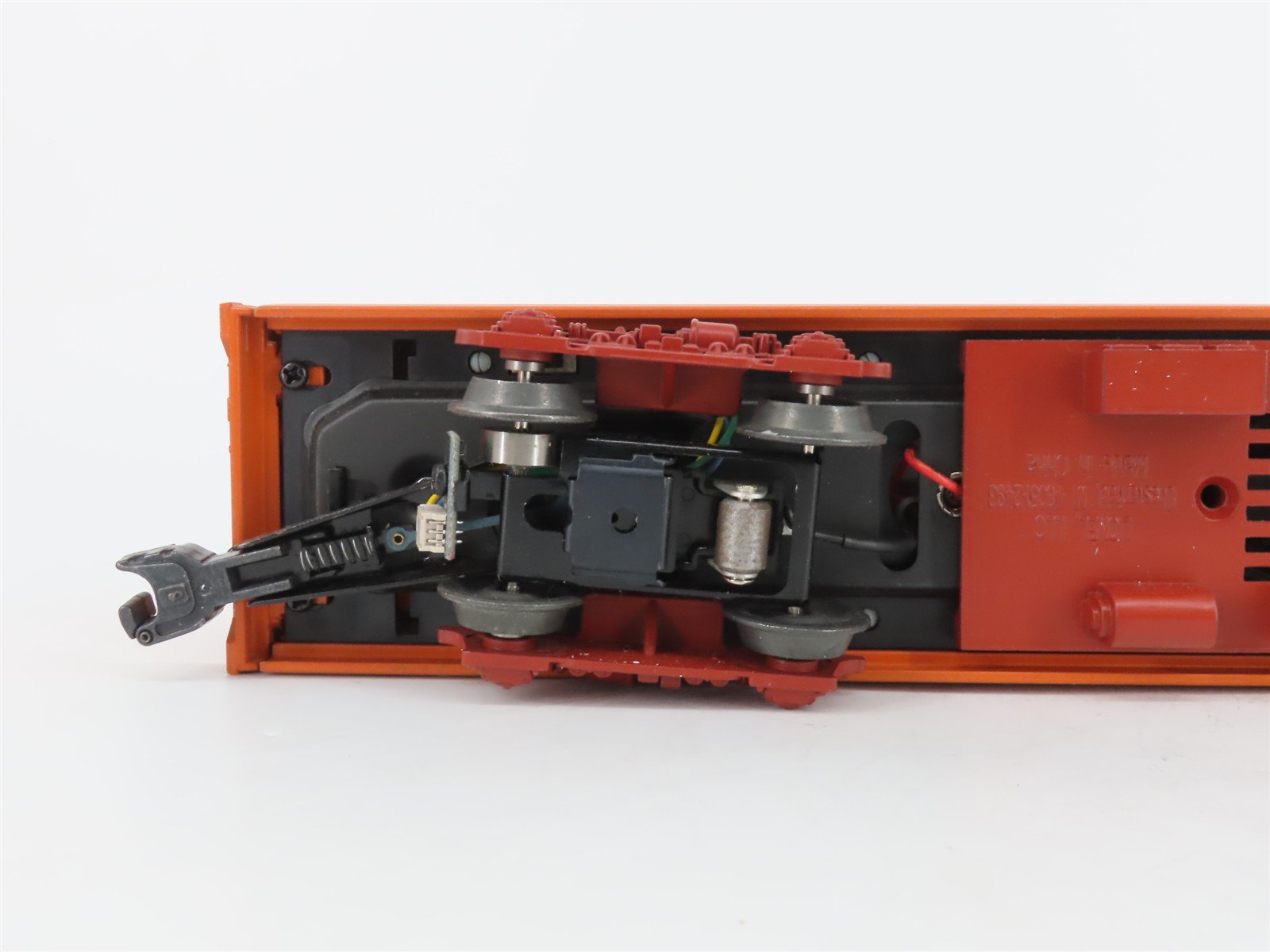 O Gauge 3-Rail Lionel 6-39105 MILW Hiawatha Coach Passenger #197 w/ Sound