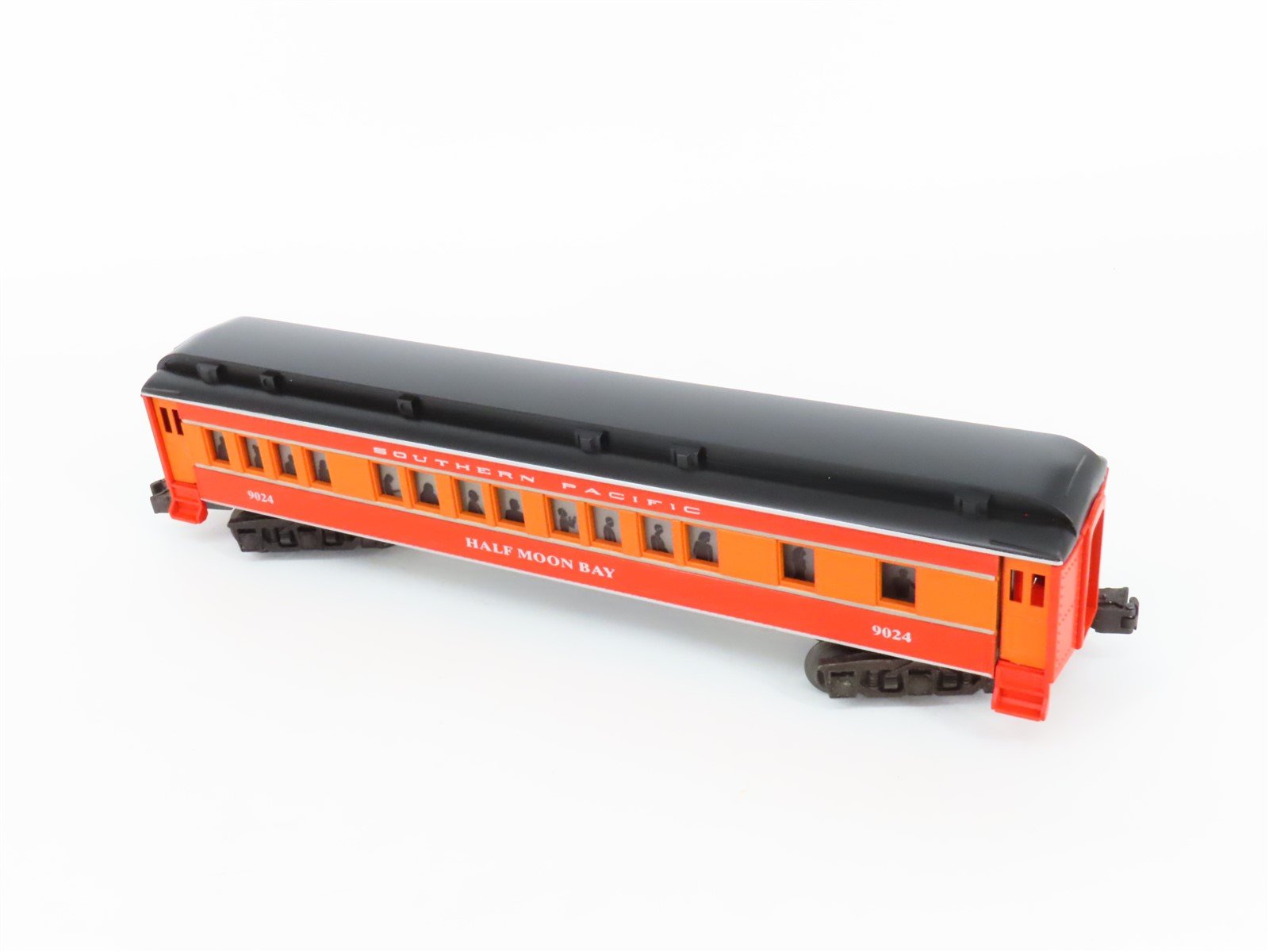 O Gauge 3-Rail Lionel 6-19024 SP Southern Pacific Madison Passenger Car #9024