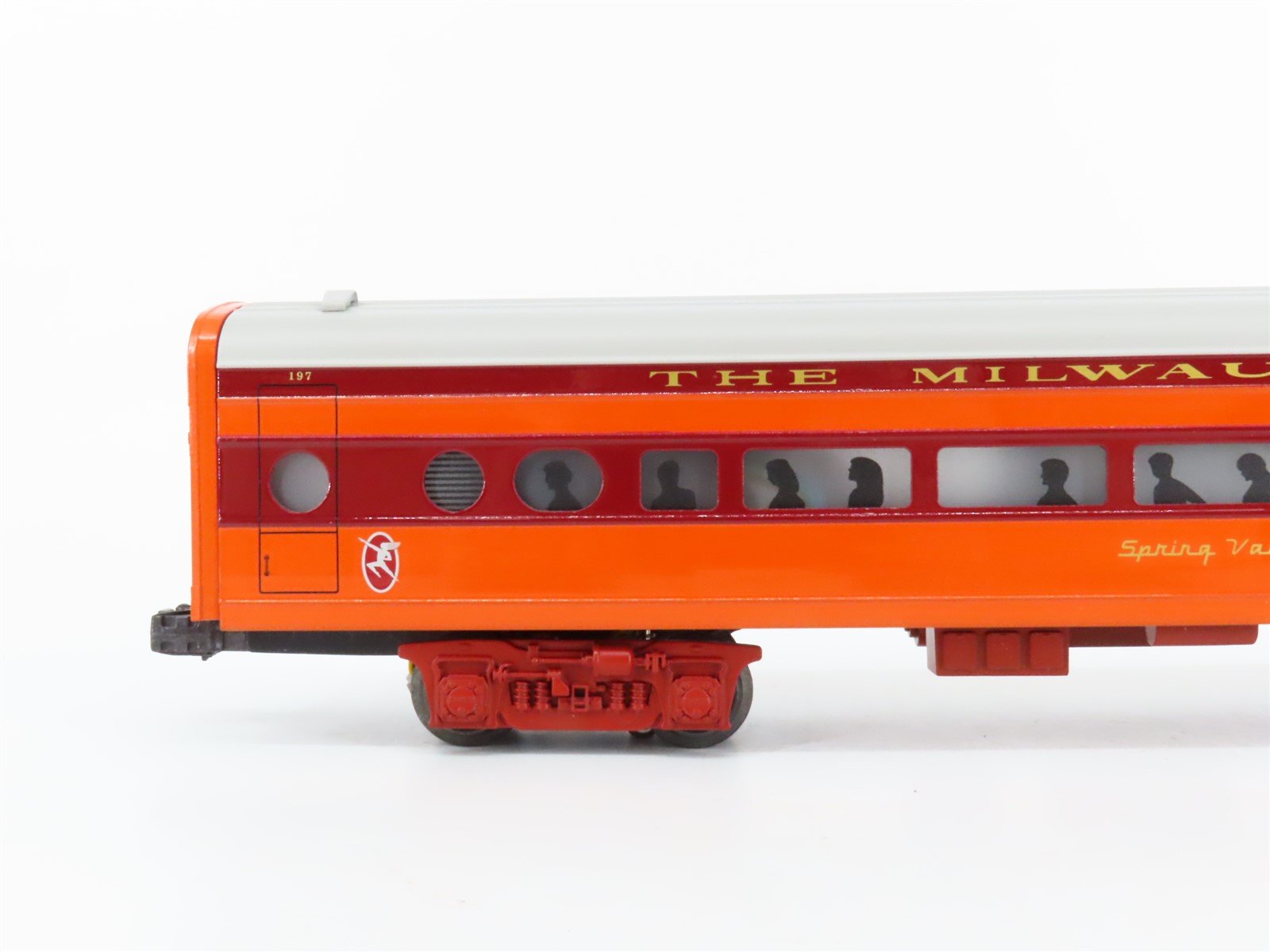 O Gauge 3-Rail Lionel 6-39105 MILW Hiawatha Coach Passenger #197 w/ Sound