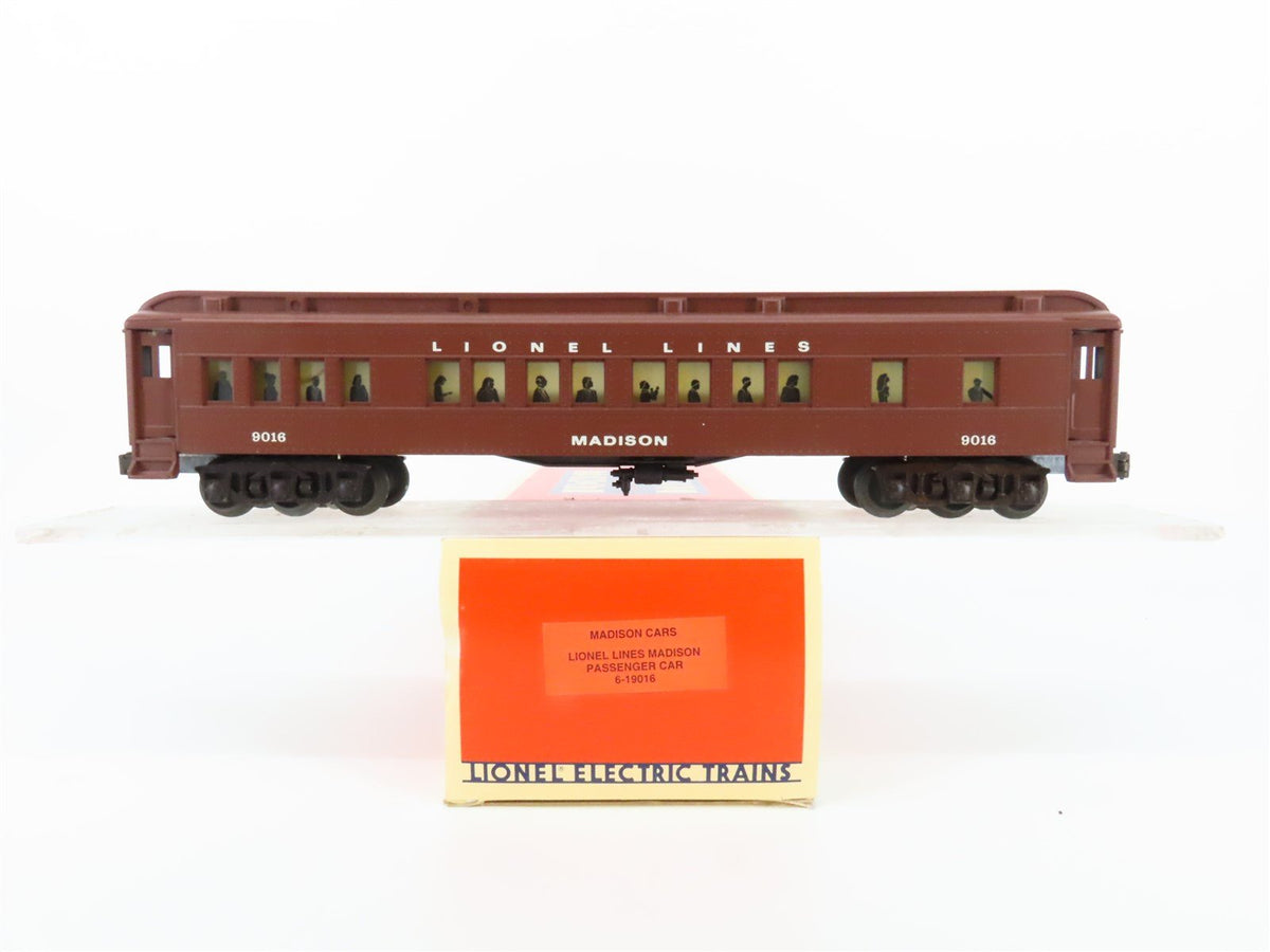 O Gauge 3-Rail Lionel 6-19016 Lionel Lines Coach Passenger &quot;Madison&quot; #9016