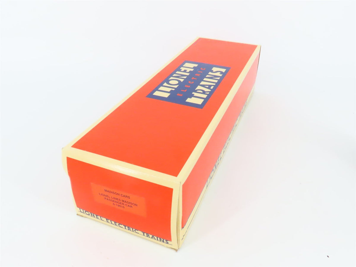 O Gauge 3-Rail Lionel 6-19016 Lionel Lines Coach Passenger &quot;Madison&quot; #9016