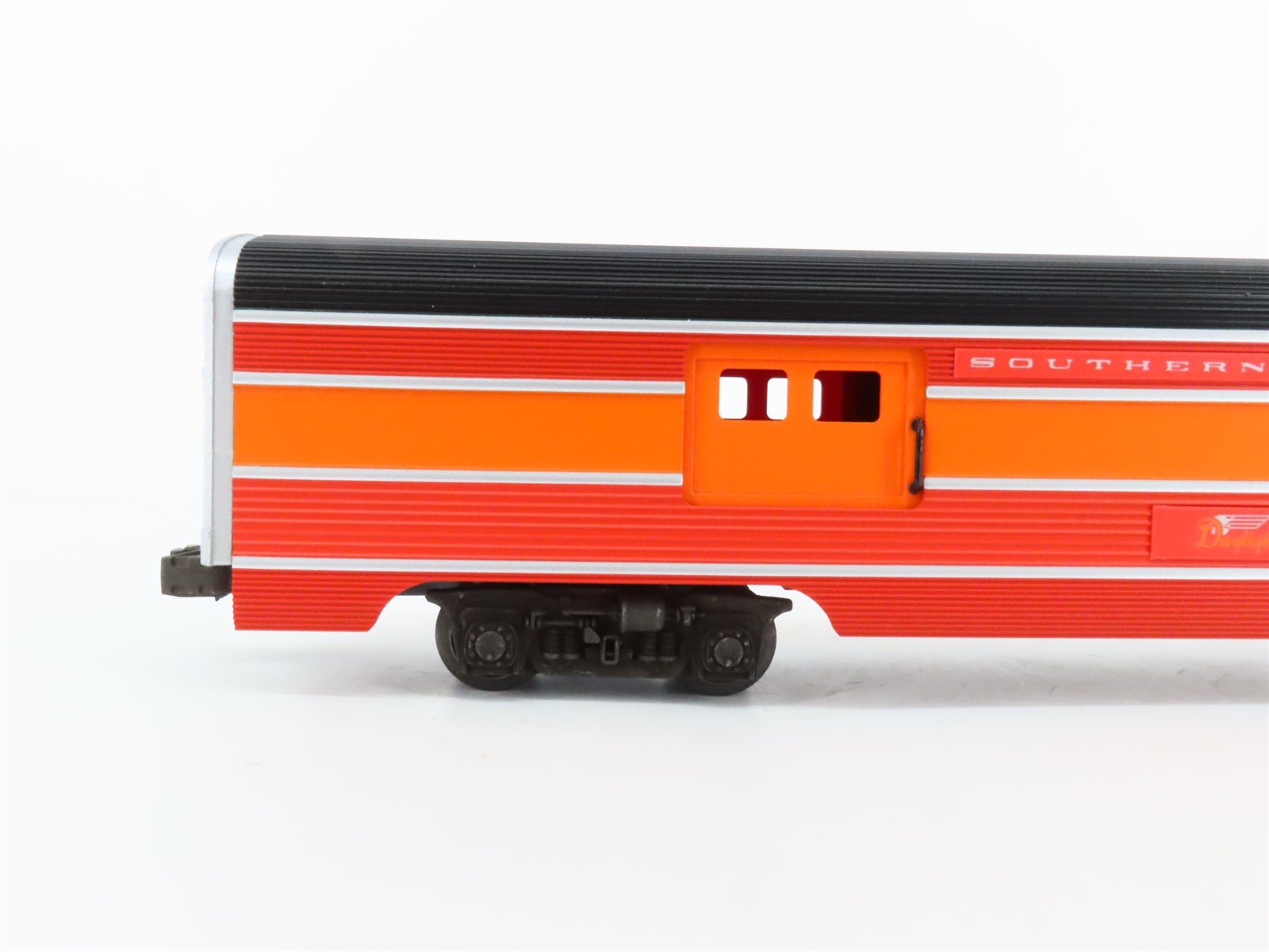 O Gauge 3-Rail Lionel 6-9590 SP Southern Pacific Daylight Combo Passenger Car