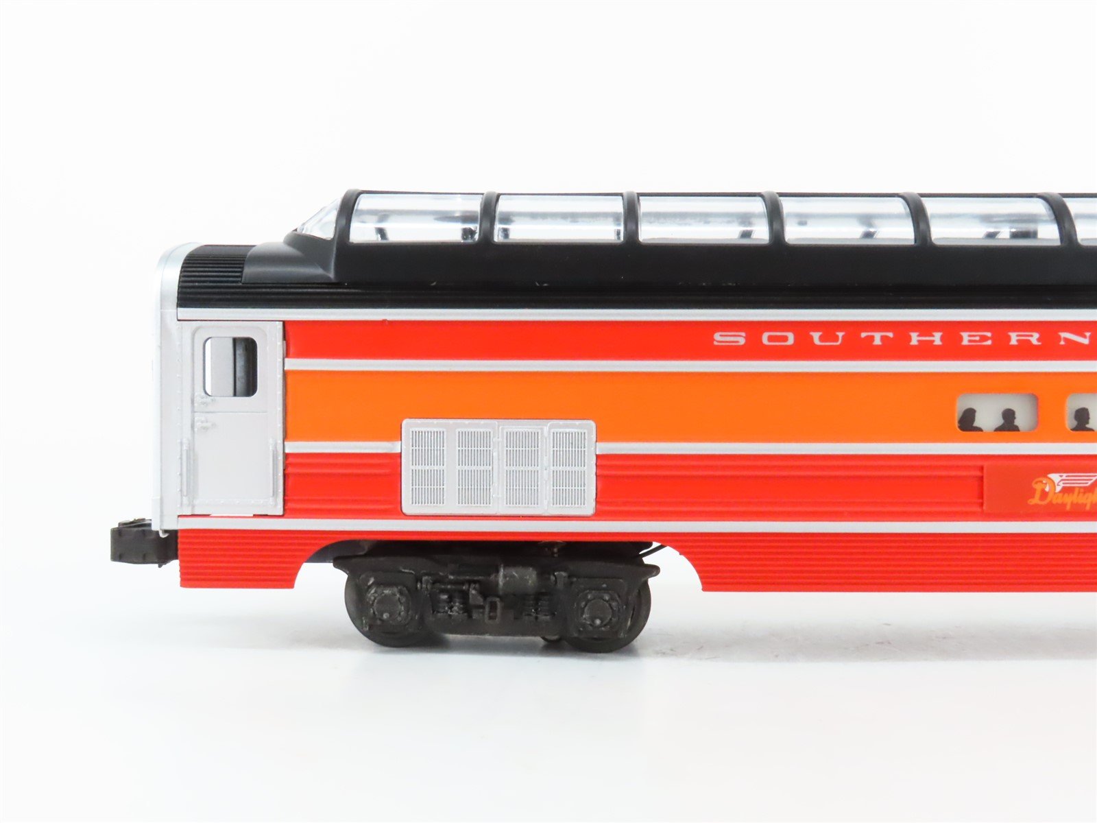 O Gauge 3-Rail Lionel 6-19107 SP Southern Pacific Daylight Vista Dome Passenger