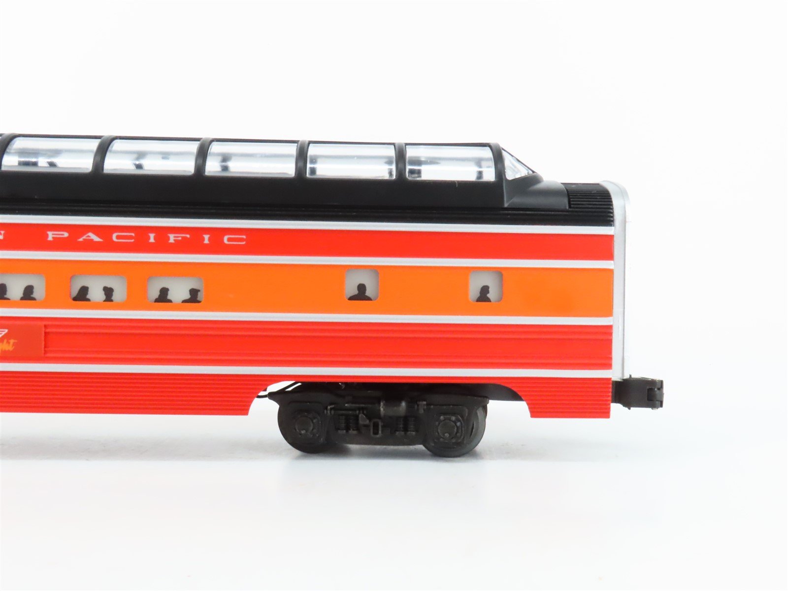 O Gauge 3-Rail Lionel 6-19107 SP Southern Pacific Daylight Vista Dome Passenger