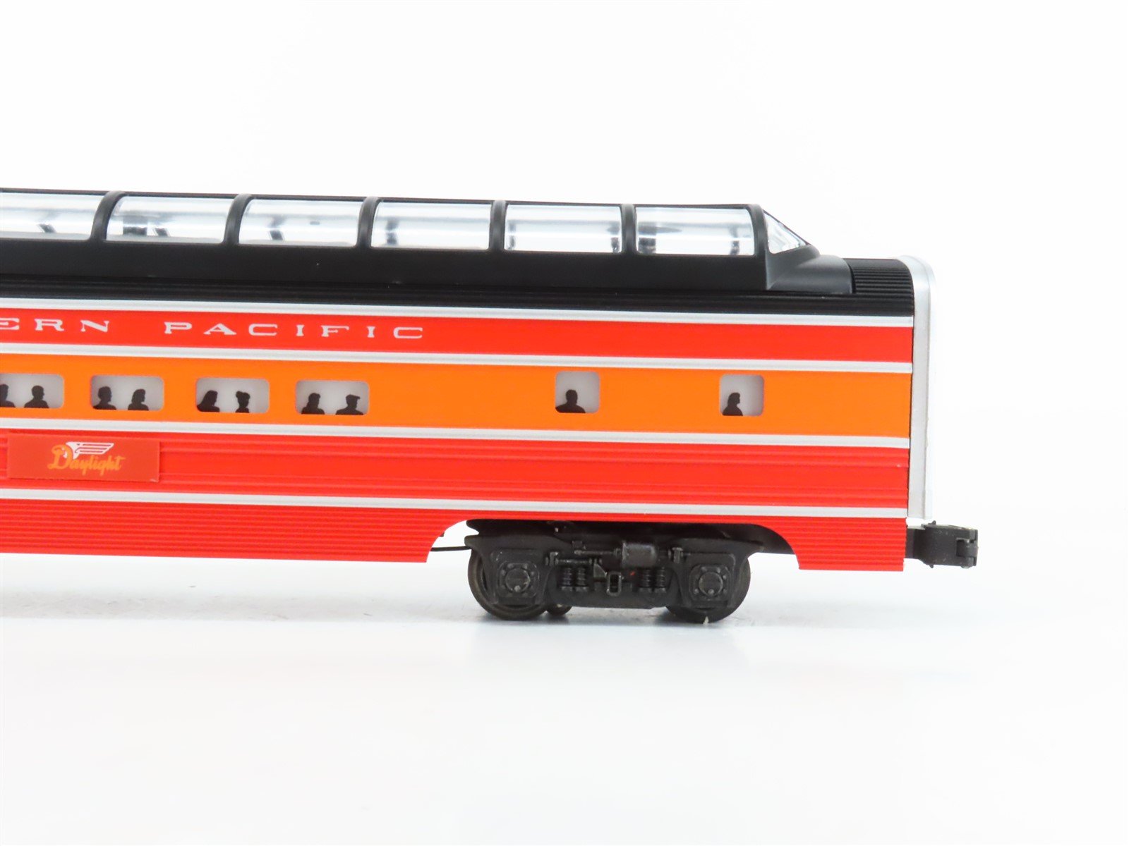 O Gauge 3-Rail Lionel 6-19107 SP Southern Pacific Daylight Vista Dome Passenger