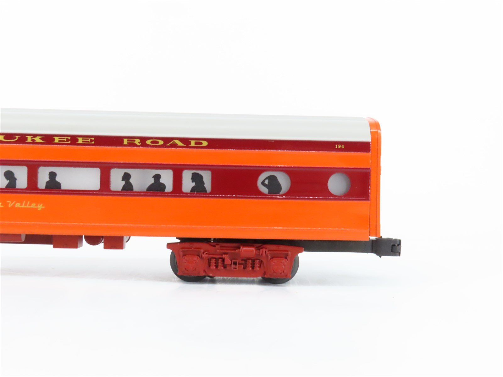 O Gauge 3-Rail Lionel 6-19185 MILW Milwaukee Road Hiawatha Coach Passenger #194