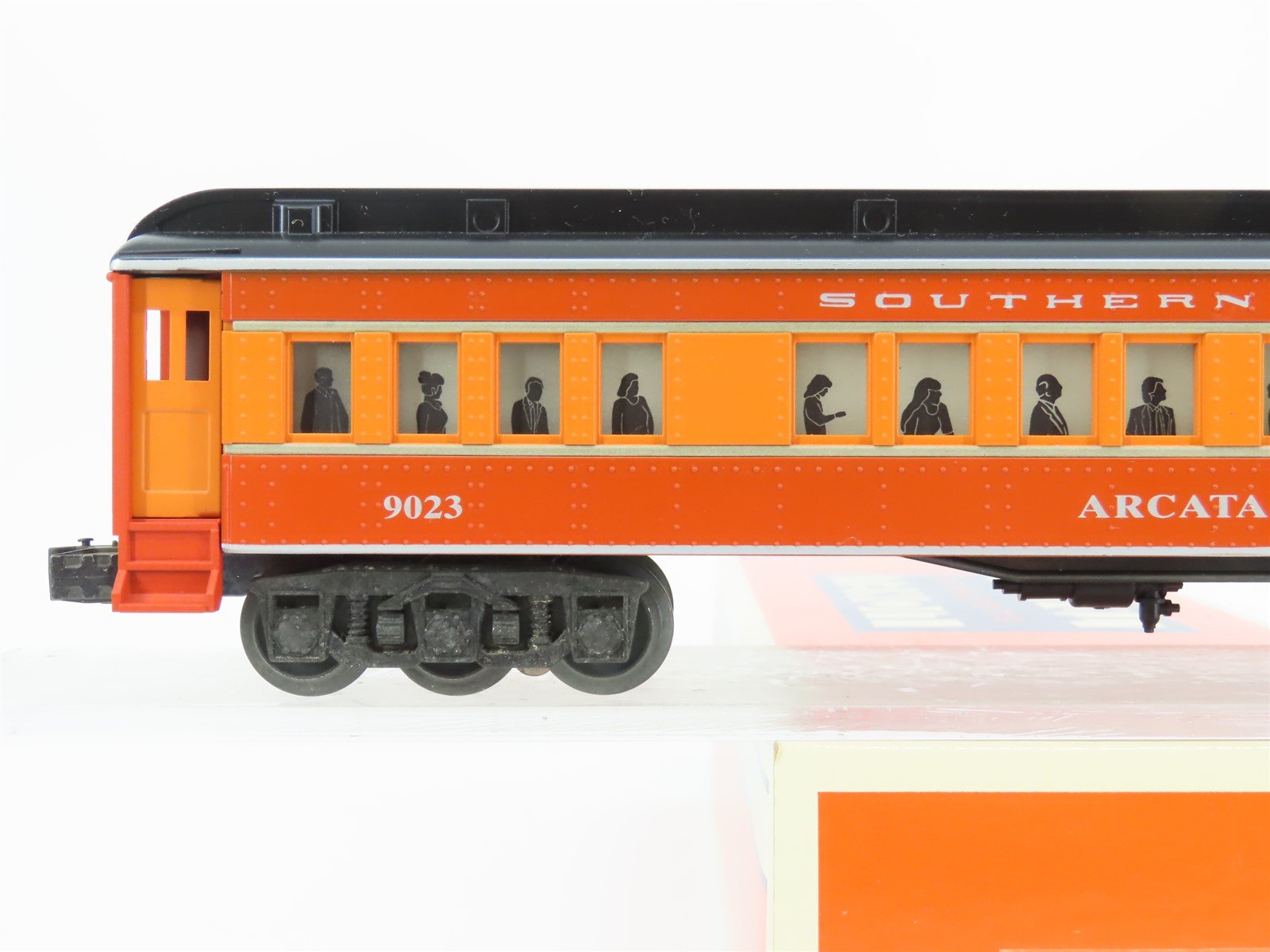 O Gauge 3-Rail Lionel 6-19023 SP Daylight Madison Passenger #9023 