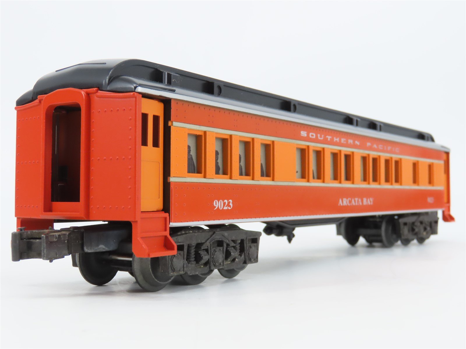 O Gauge 3-Rail Lionel 6-19023 SP Daylight Madison Passenger #9023 