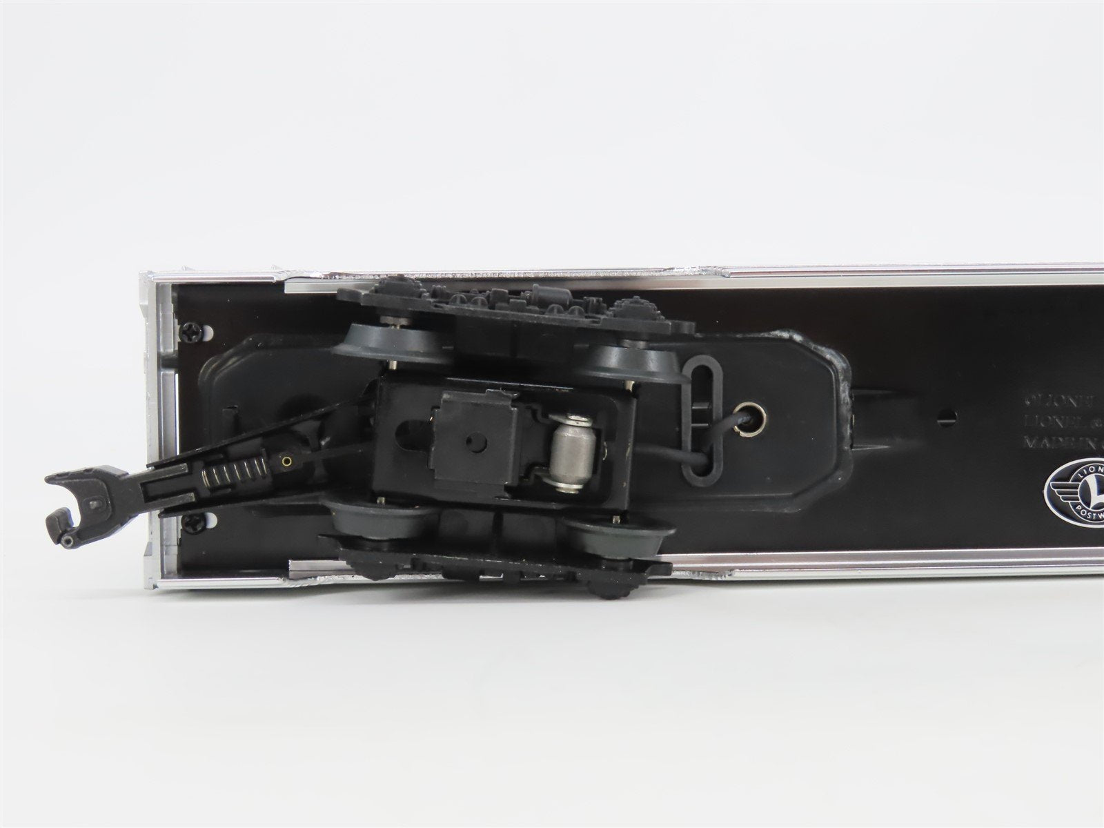 O Gauge 3-Rail Lionel 6-35413 Lionel Lines Aluminum 2-Car Passenger Set