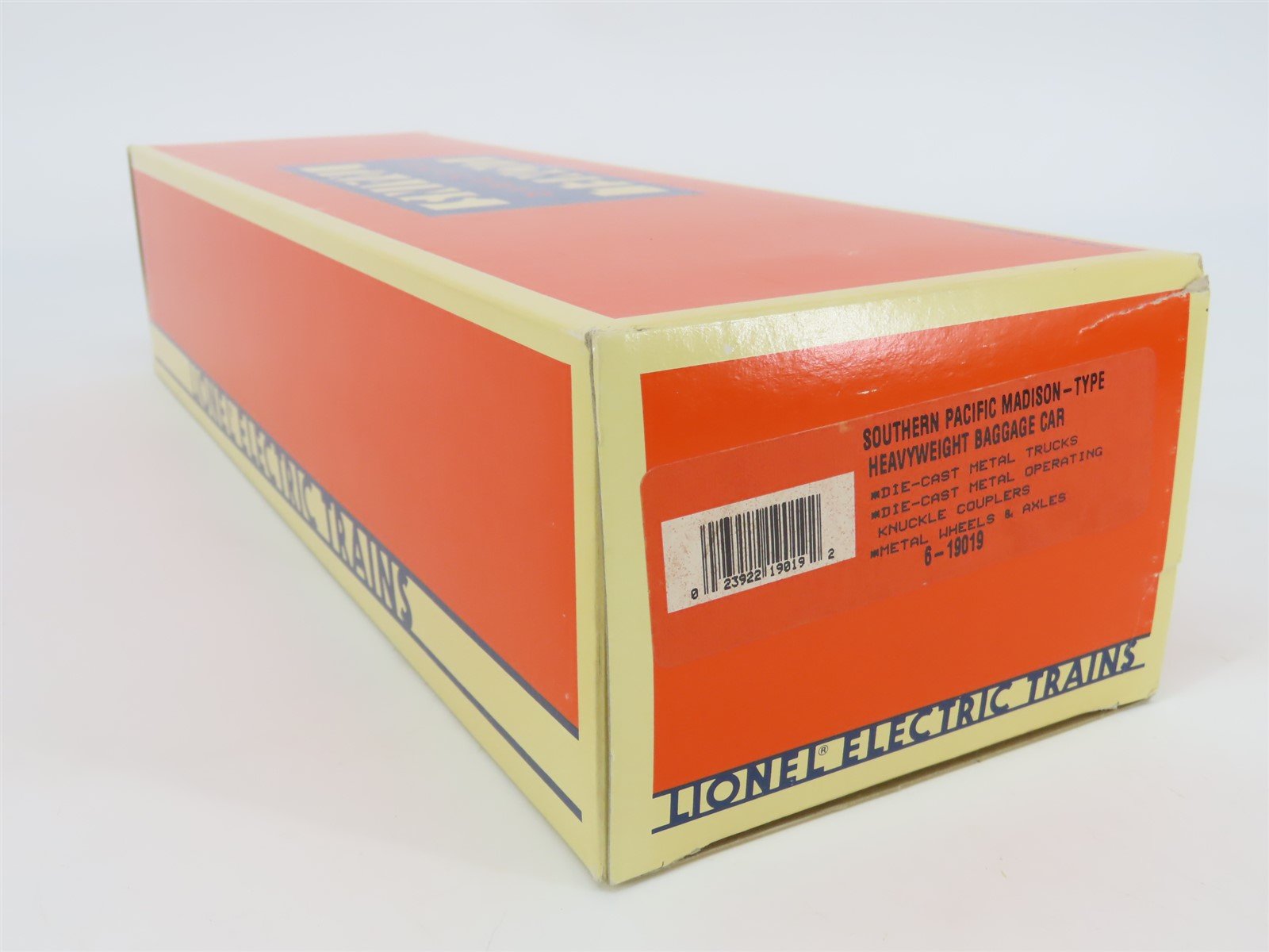 O Gauge 3-Rail Lionel 6-19019 SP Daylight HW Madison Baggage Passenger #9019