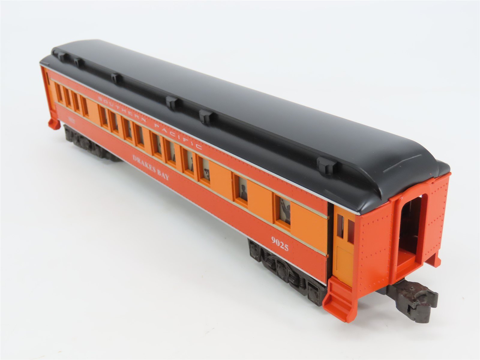O Gauge 3-Rail Lionel 6-19025 SP Daylight Madison Passenger #9025 