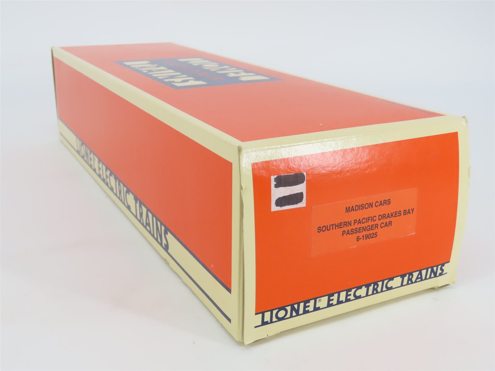 O Gauge 3-Rail Lionel 6-19025 SP Daylight Madison Passenger #9025 