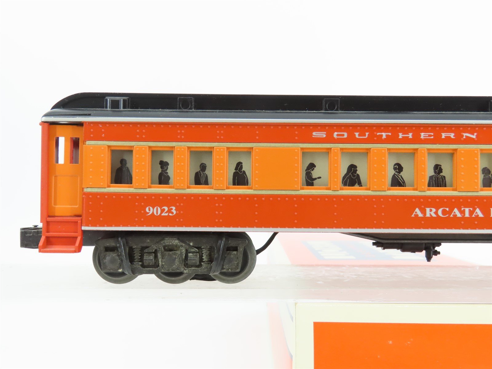 O Gauge 3-Rail Lionel 6-19023 SP Daylight Madison Passenger #9023 