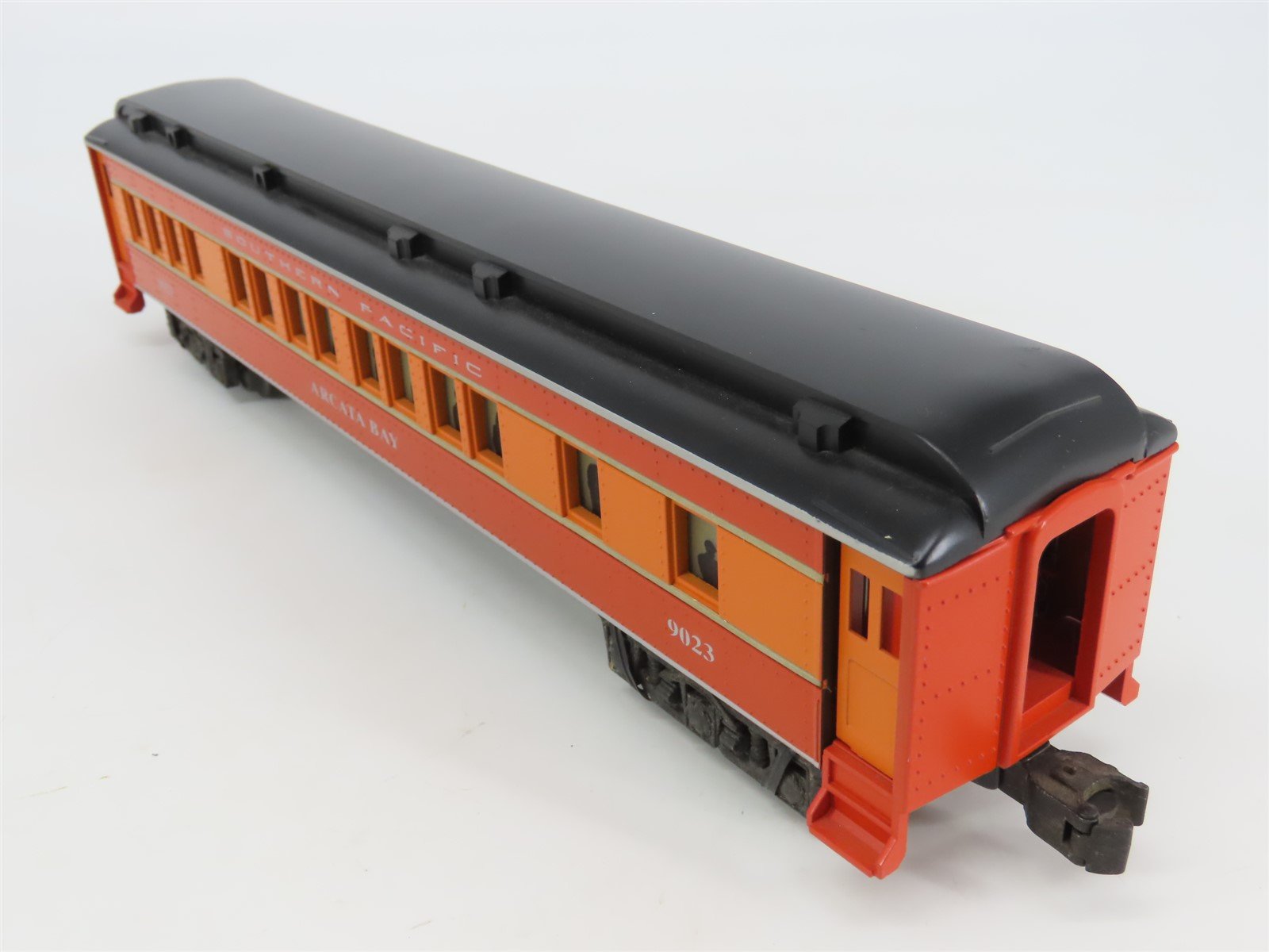 O Gauge 3-Rail Lionel 6-19023 SP Daylight Madison Passenger #9023 
