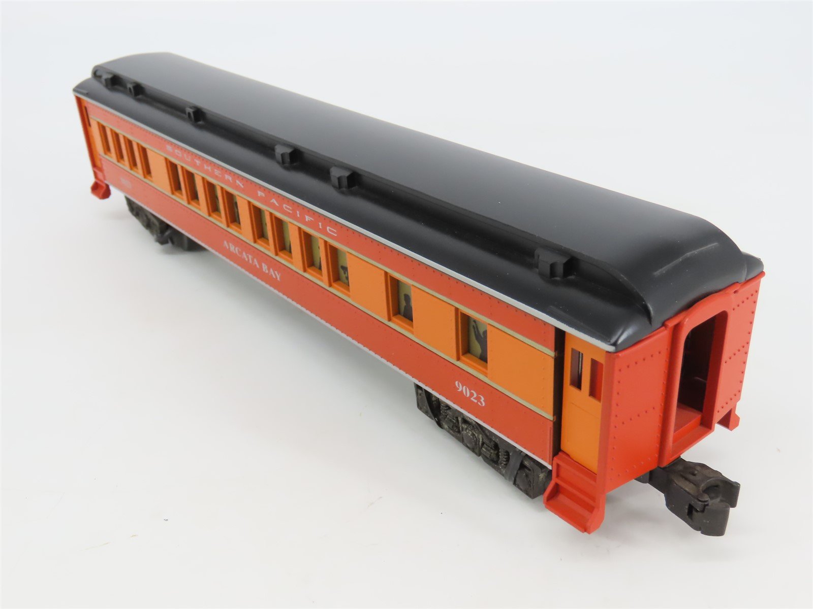 O Gauge 3-Rail Lionel 6-19023 SP Daylight Madison Passenger #9023 
