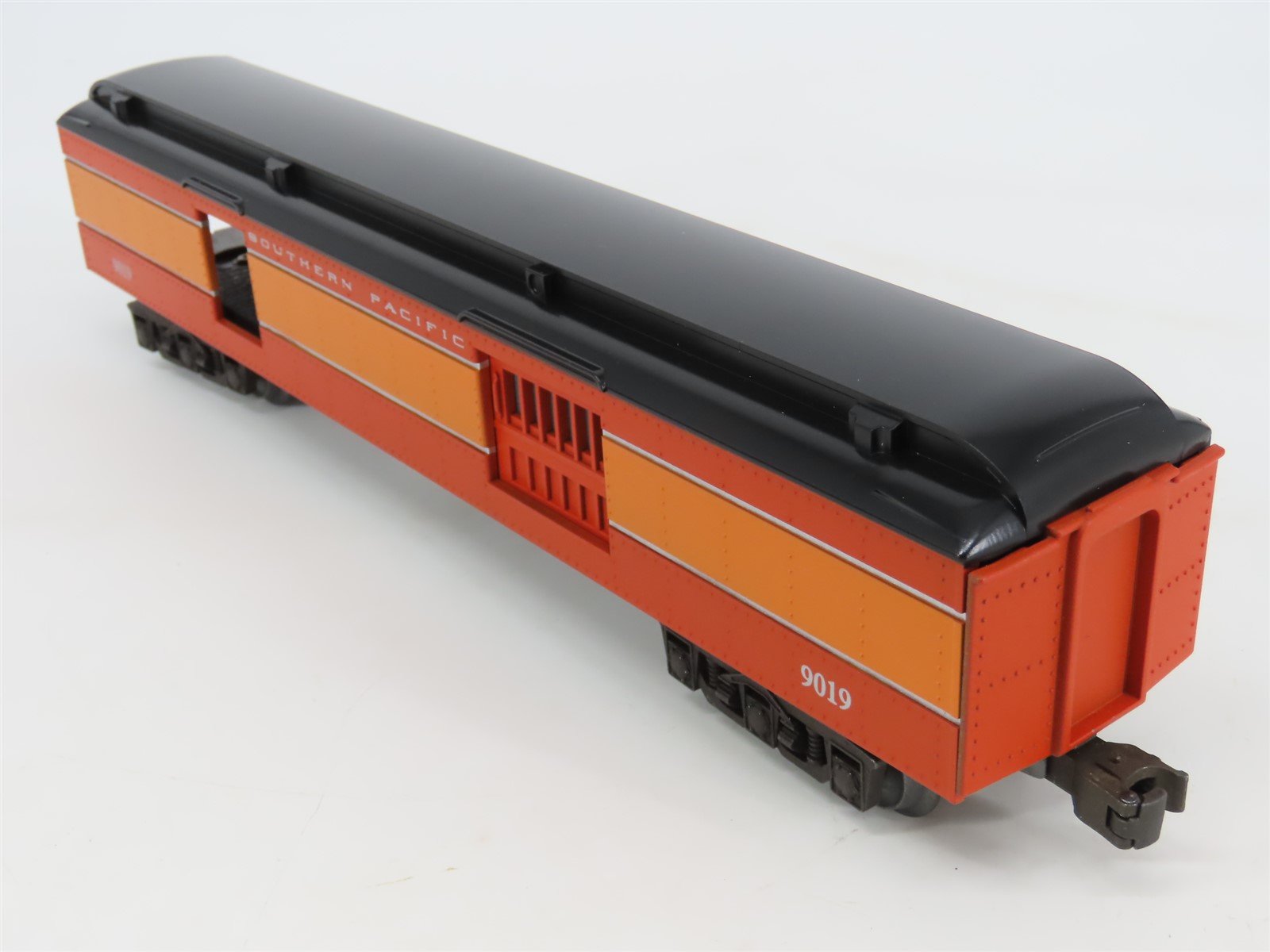 O Gauge 3-Rail Lionel 6-19019 SP Daylight HW Madison Baggage Passenger #9019