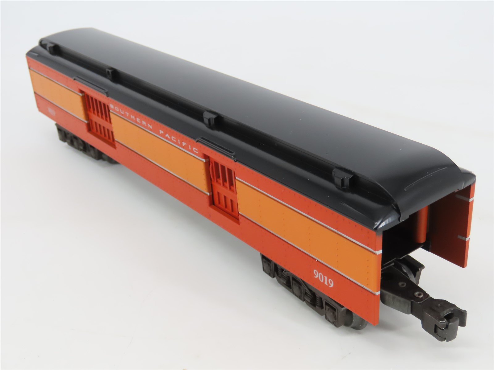 O Gauge 3-Rail Lionel 6-19019 SP Daylight HW Madison Baggage Passenger #9019