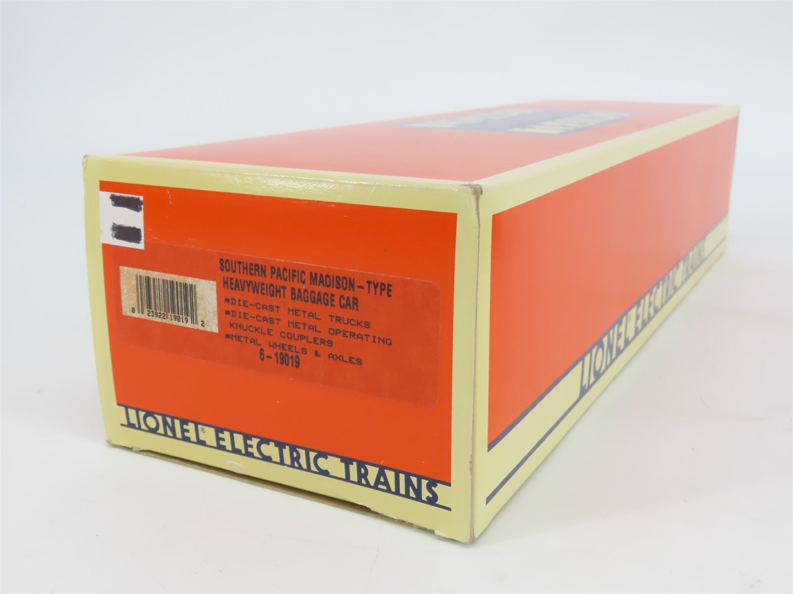 O Gauge 3-Rail Lionel 6-19019 SP Daylight HW Madison Baggage Passenger #9019